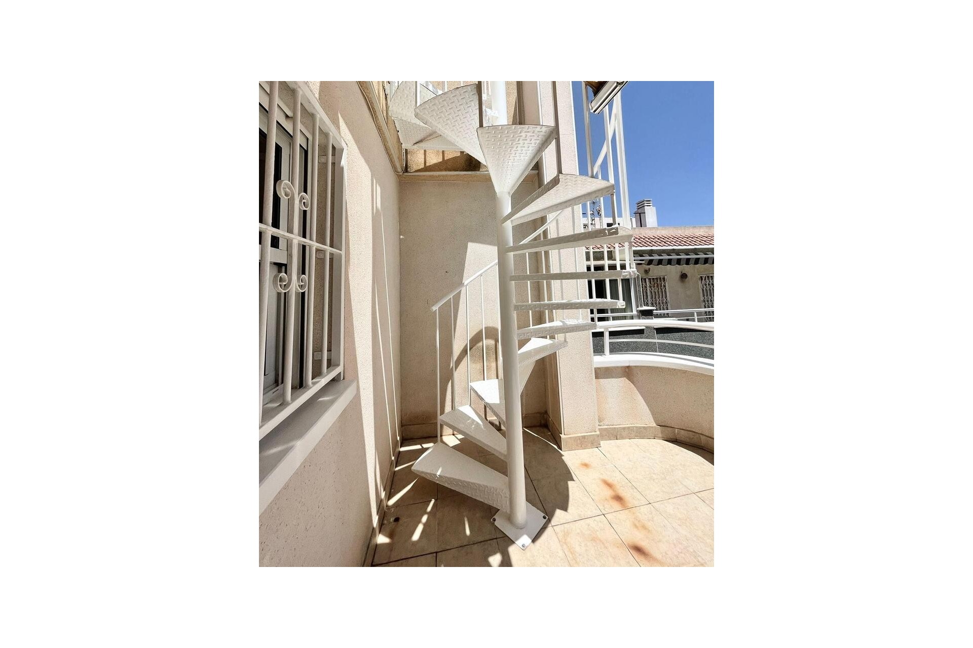 Resale - Apartment / flat -
Torrevieja - Costa Blanca