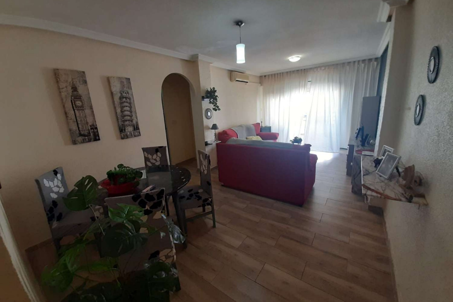 Resale - Apartment / flat -
Torrevieja - Costa Blanca