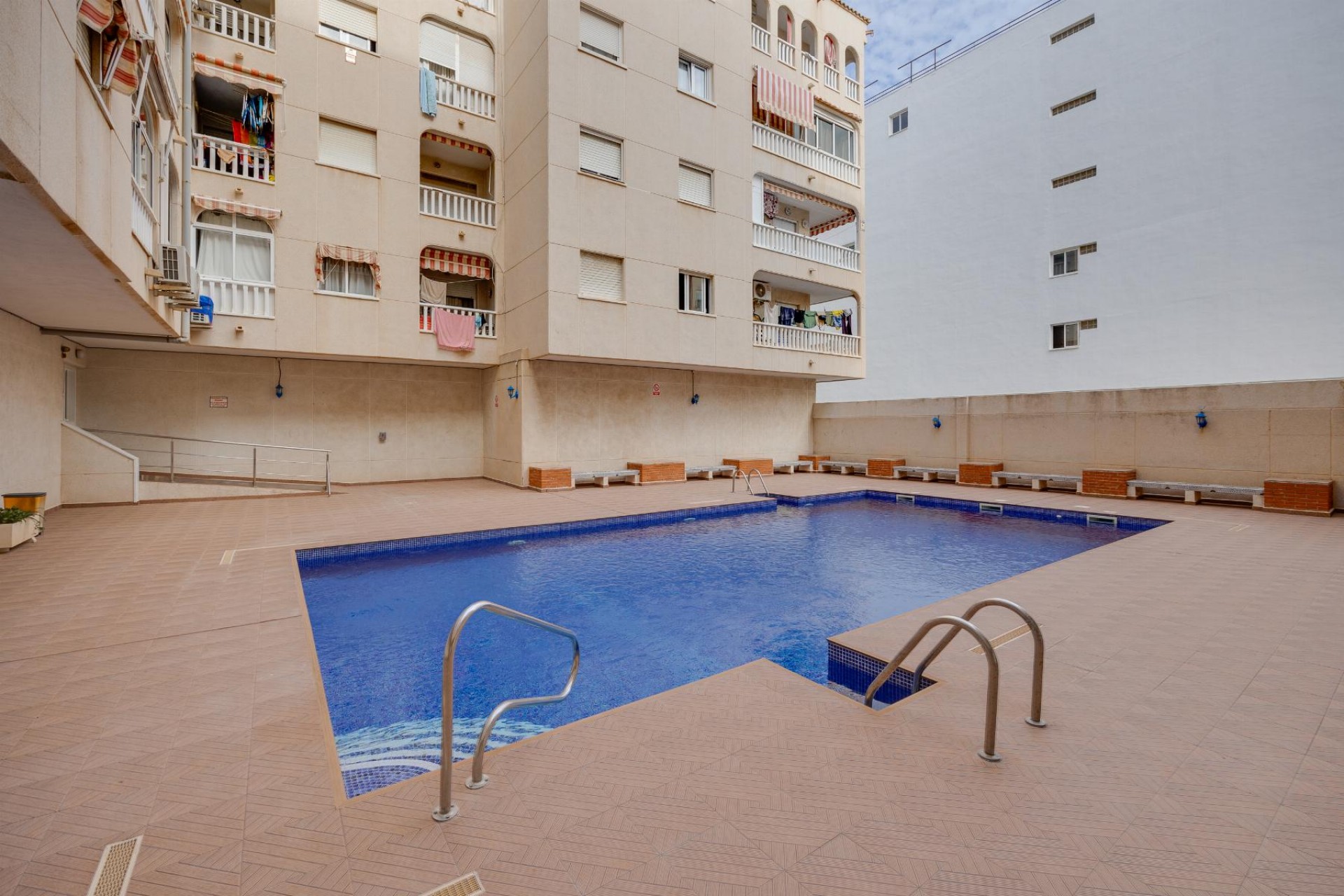 Resale - Apartment / flat -
Torrevieja - Costa Blanca