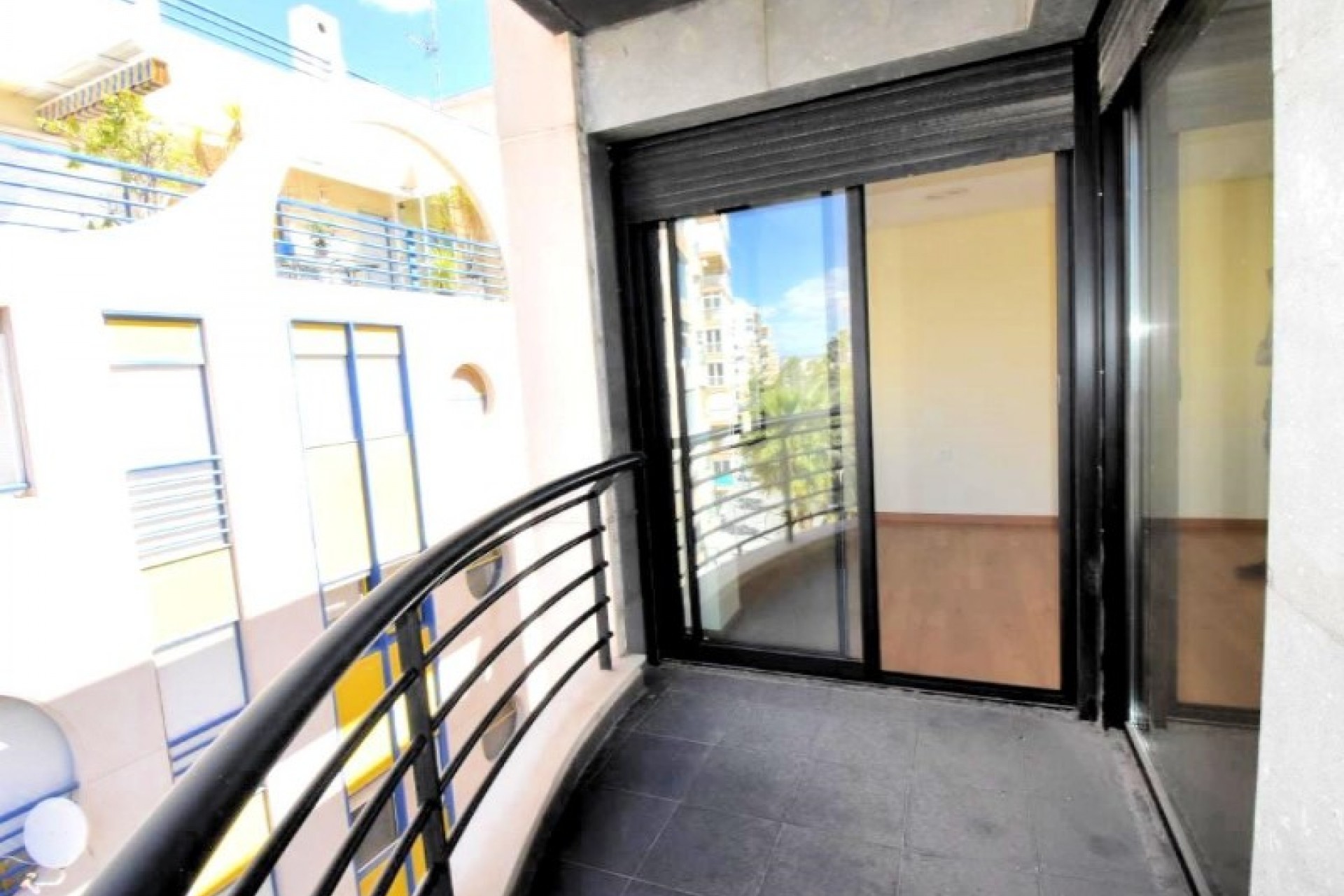 Resale - Apartment / flat -
Torrevieja - Costa Blanca