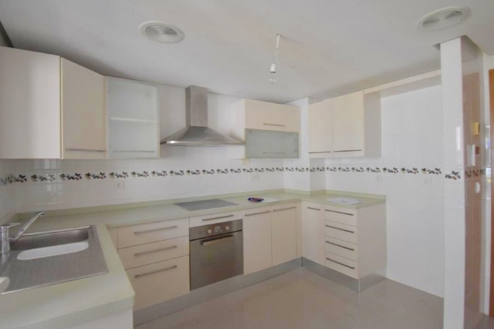 Resale - Apartment / flat -
Torrevieja - Costa Blanca