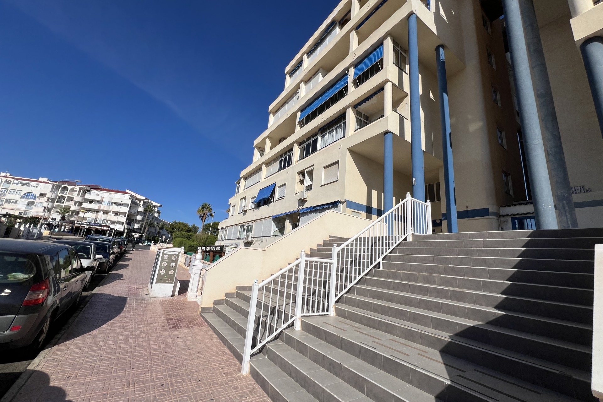 Resale - Apartment / flat -
Torrevieja - Costa Blanca