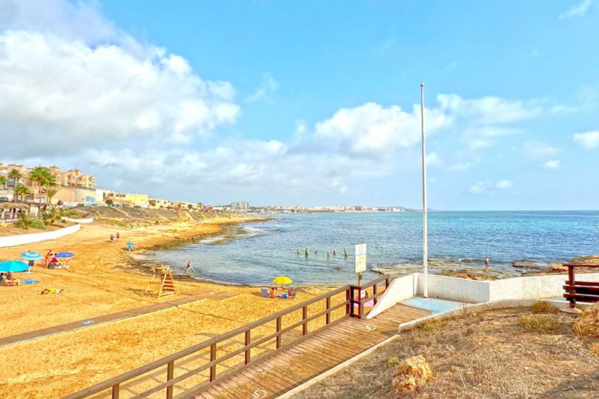 Resale - Apartment / flat -
Torrevieja - Costa Blanca