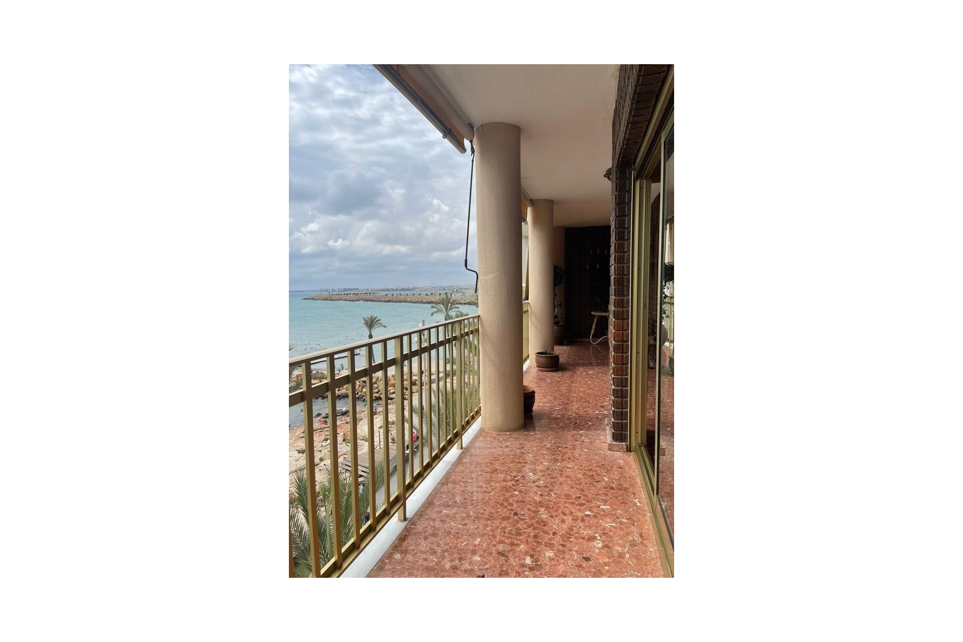 Resale - Apartment / flat -
Torrevieja - Costa Blanca