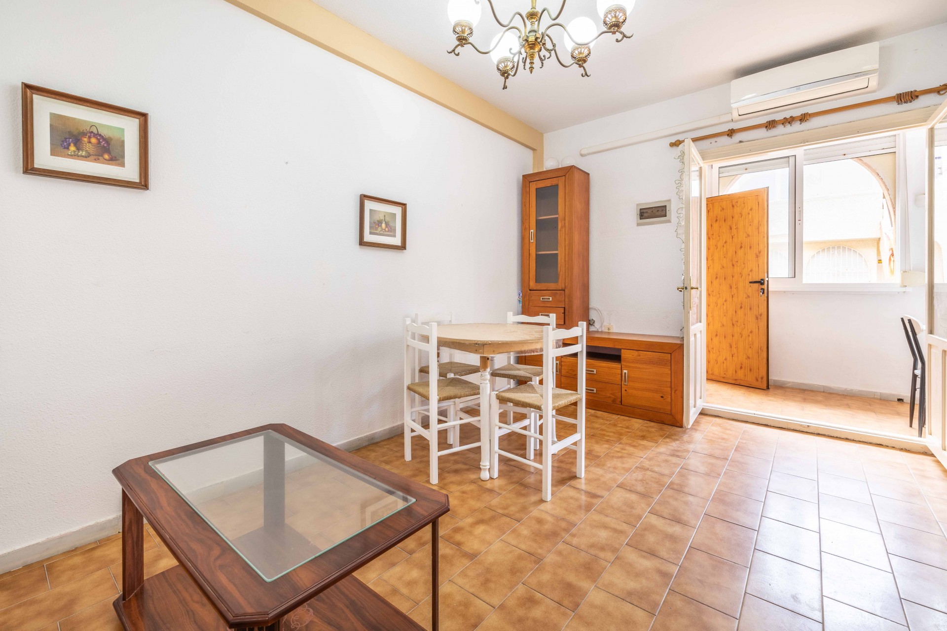 Resale - Apartment / flat -
Torrevieja - Costa Blanca