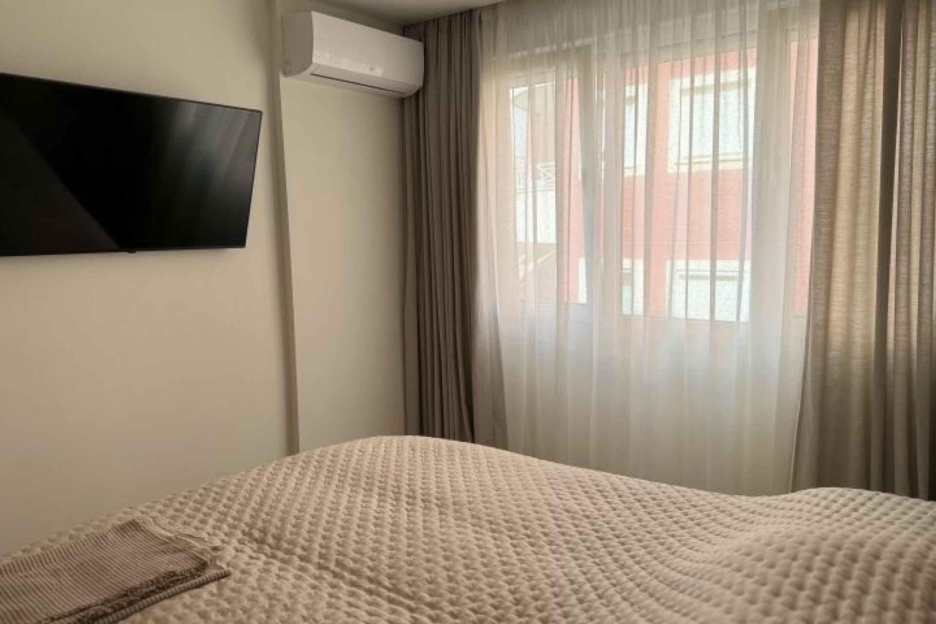 Resale - Apartment / flat -
Torrevieja - Costa Blanca