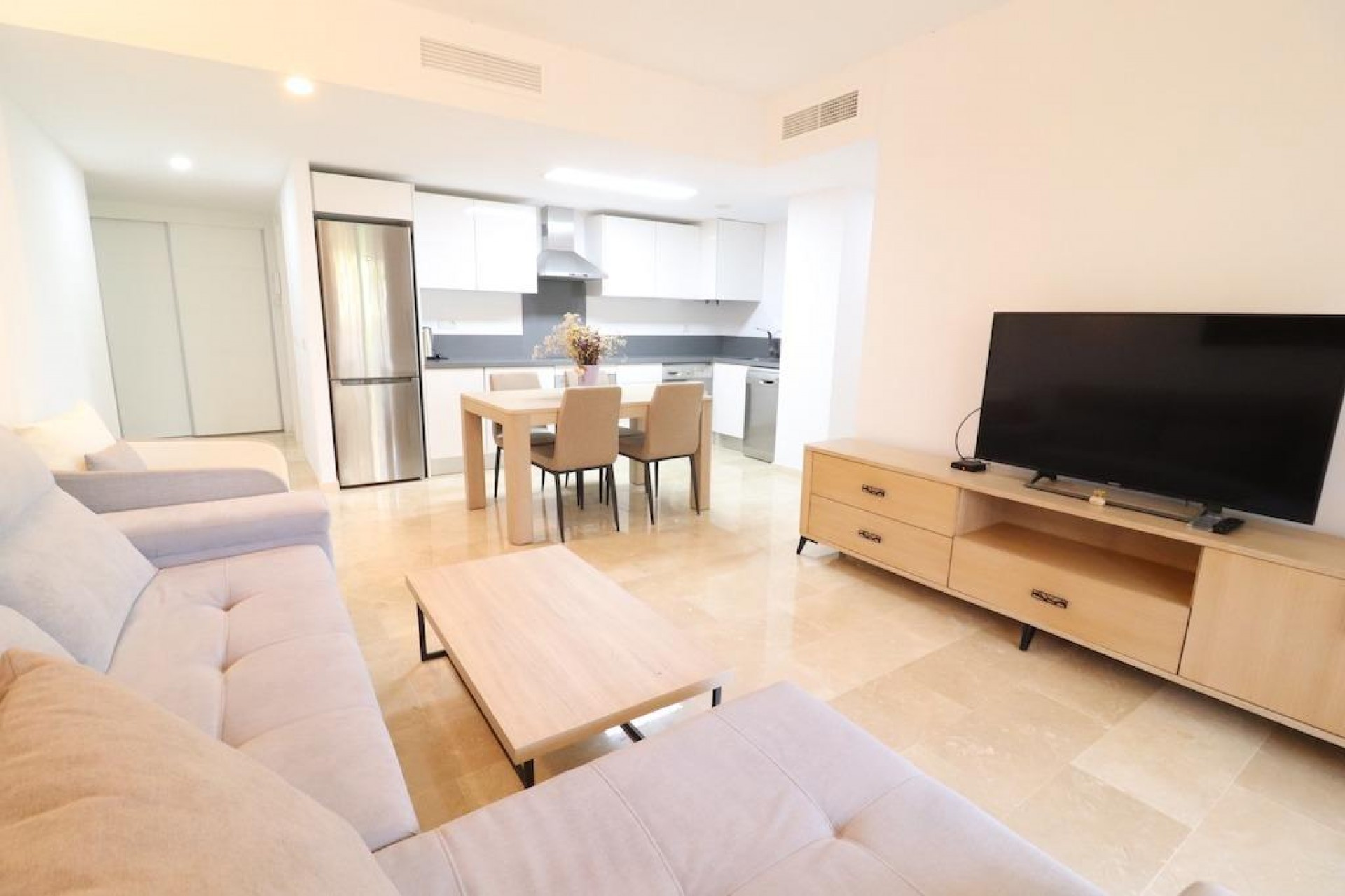 Resale - Apartment / flat -
Torrevieja - Costa Blanca