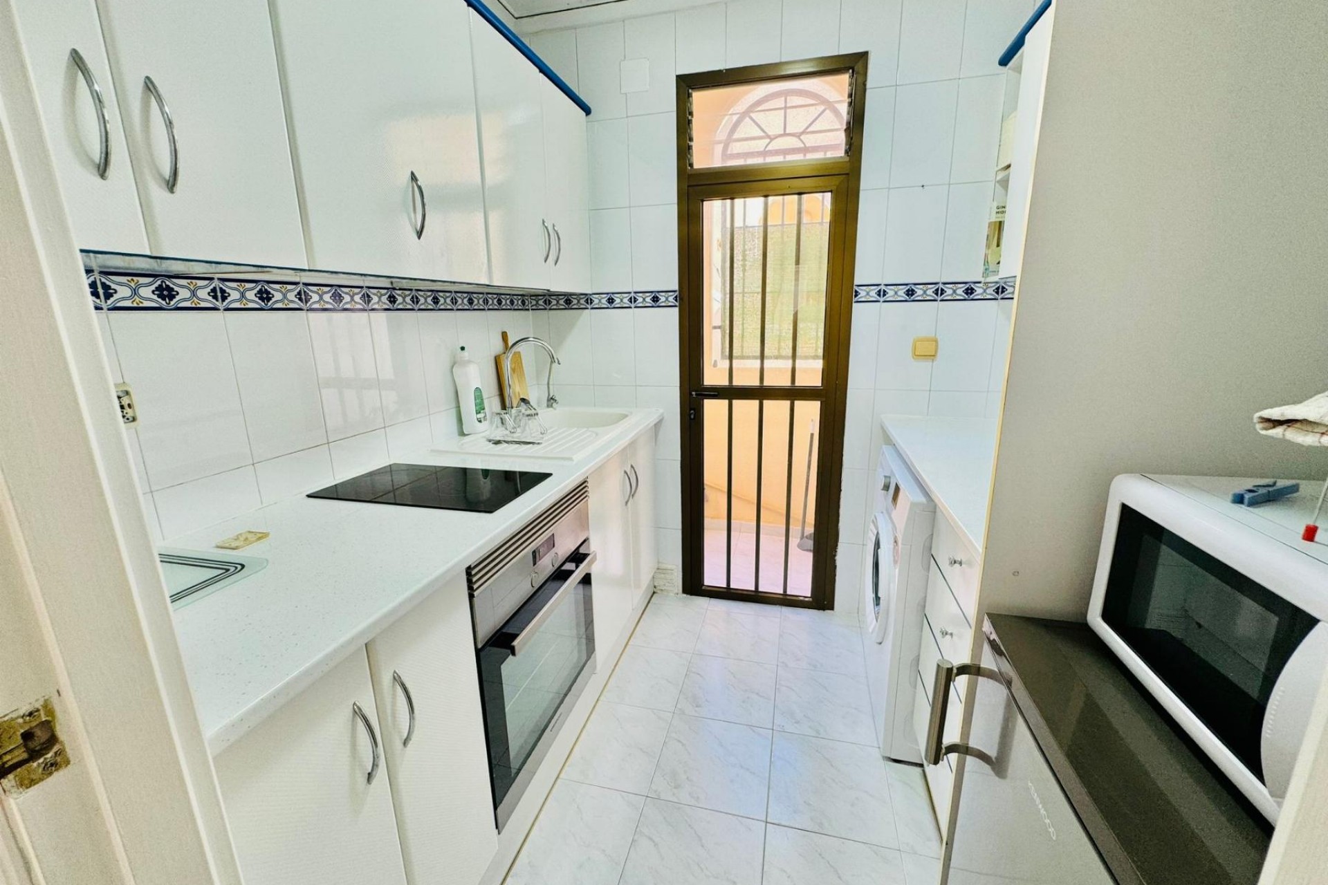 Resale - Apartment / flat -
Torrevieja - Costa Blanca