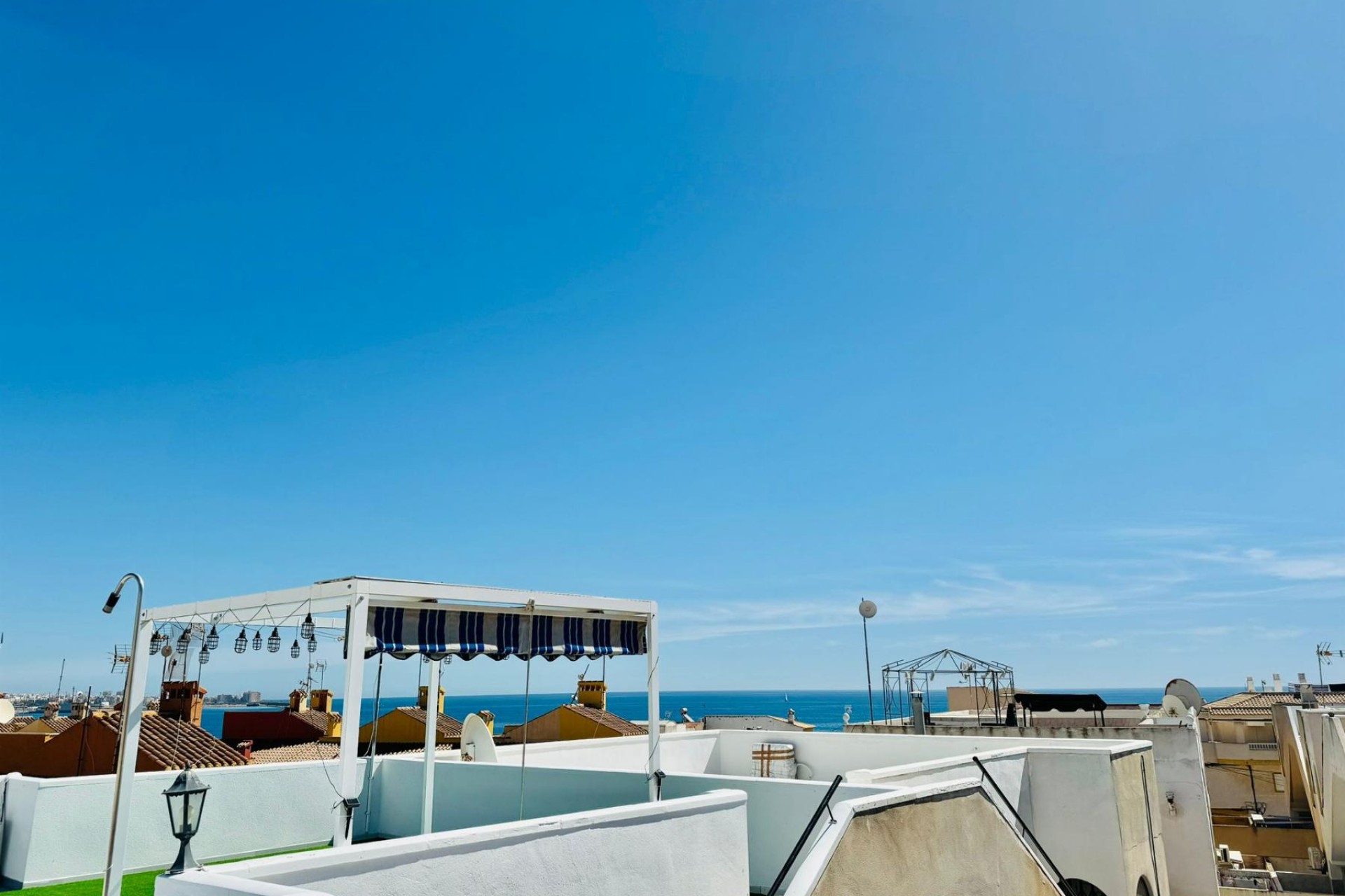 Resale - Apartment / flat -
Torrevieja - Costa Blanca