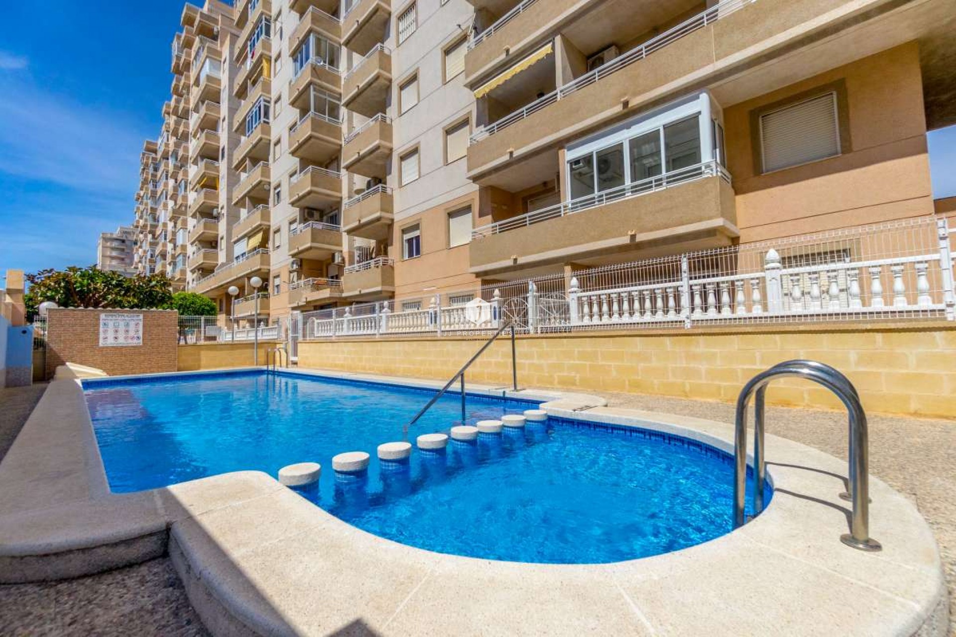 Resale - Apartment / flat -
Torrevieja - Costa Blanca