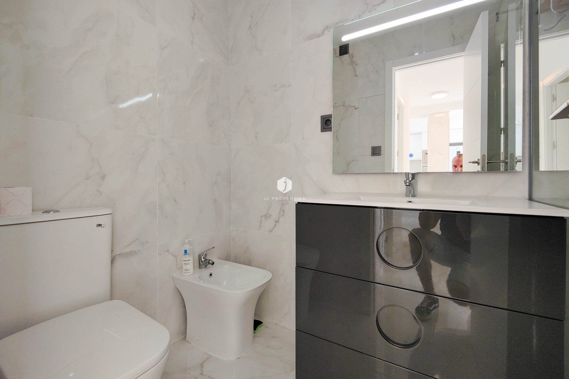 Resale - Apartment / flat -
Torrevieja - Costa Blanca