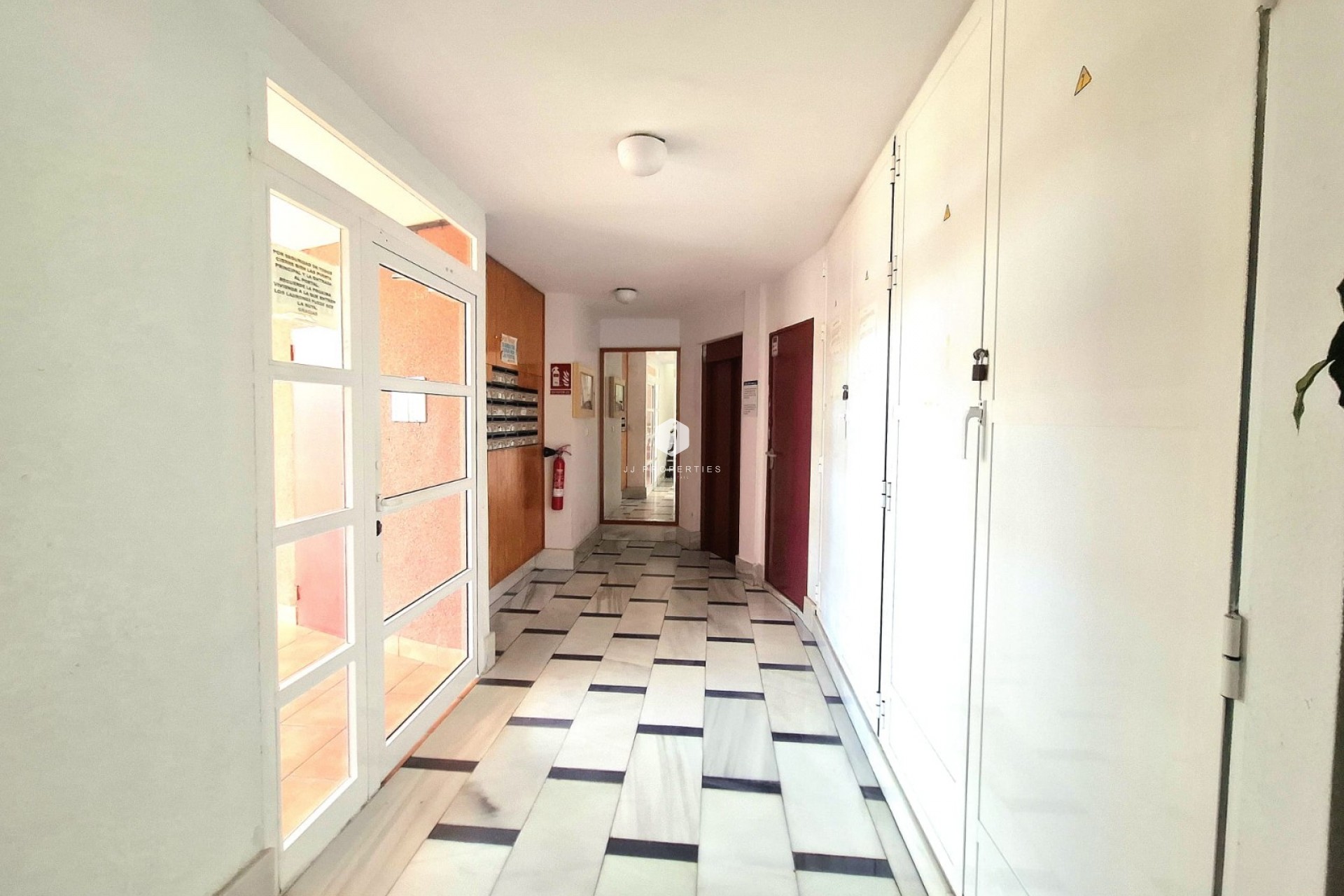 Resale - Apartment / flat -
Torrevieja - Costa Blanca