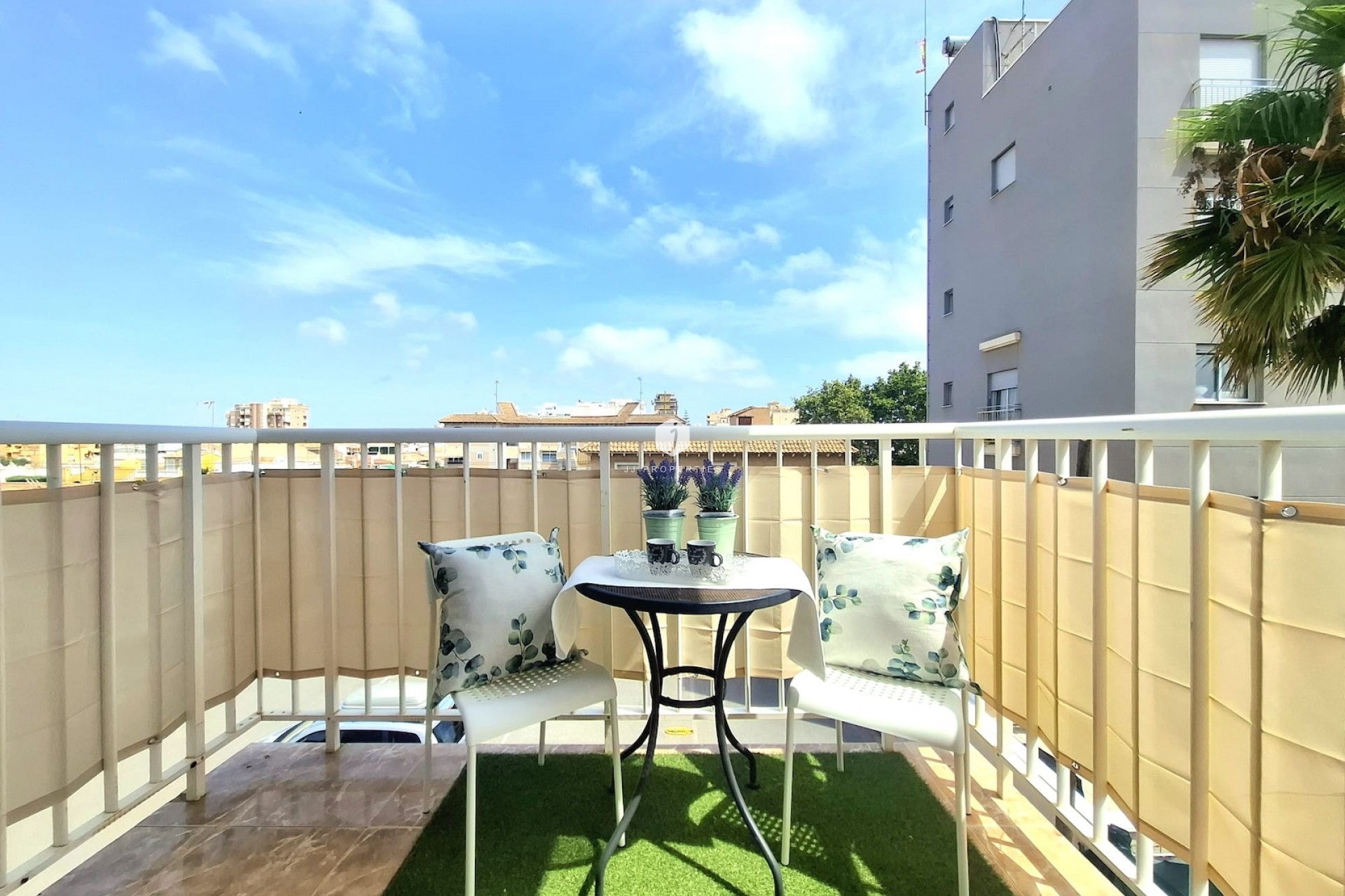 Resale - Apartment / flat -
Torrevieja - Costa Blanca