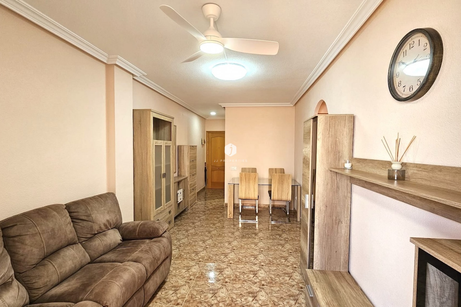 Resale - Apartment / flat -
Torrevieja - Costa Blanca