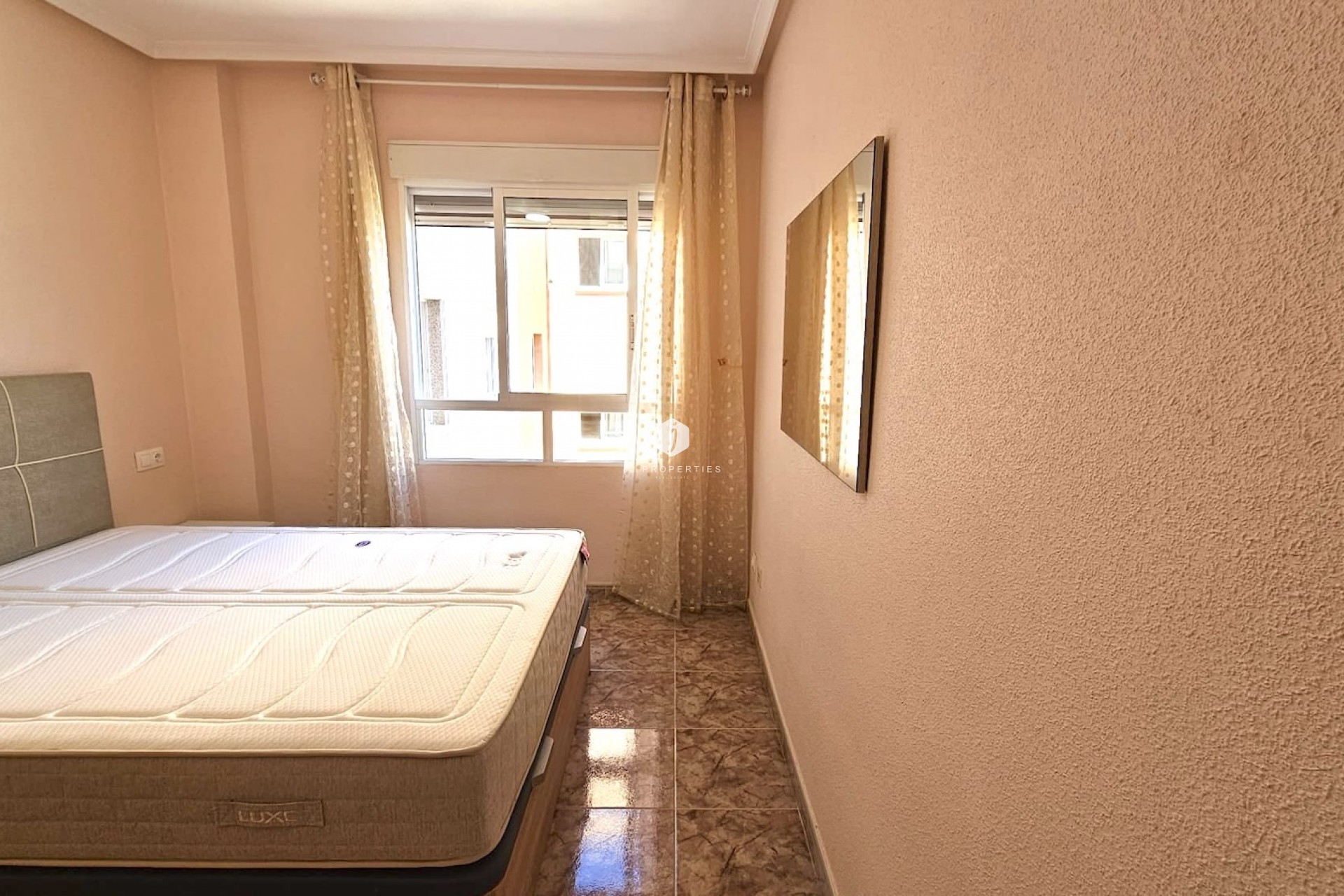 Resale - Apartment / flat -
Torrevieja - Costa Blanca