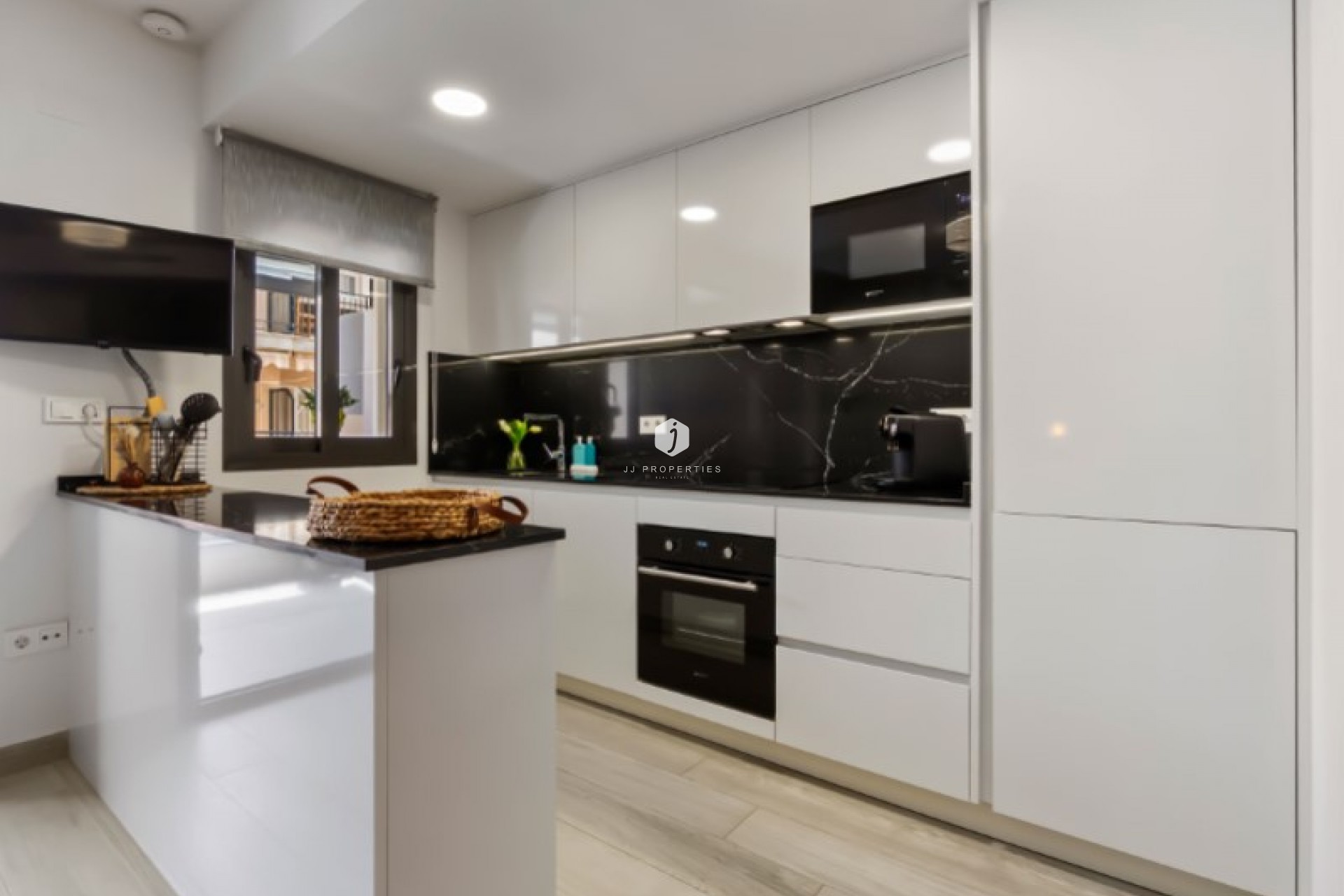 Resale - Apartment / flat -
Torrevieja - Costa Blanca