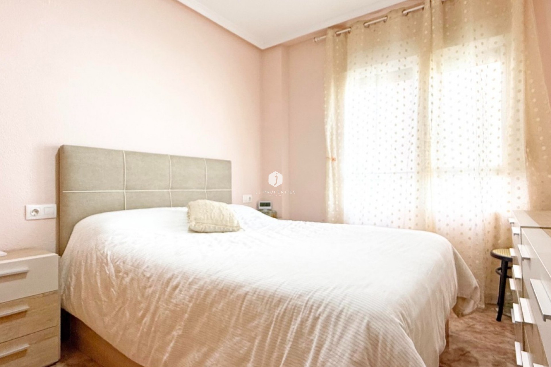 Resale - Apartment / flat -
Torrevieja - Costa Blanca