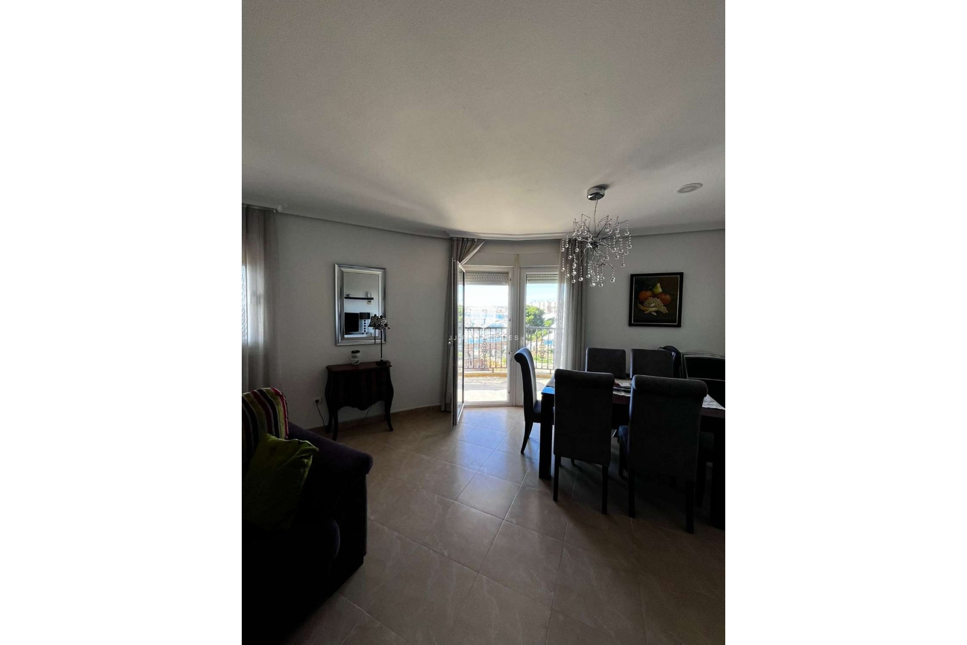 Resale - Apartment / flat -
Torrevieja - Costa Blanca