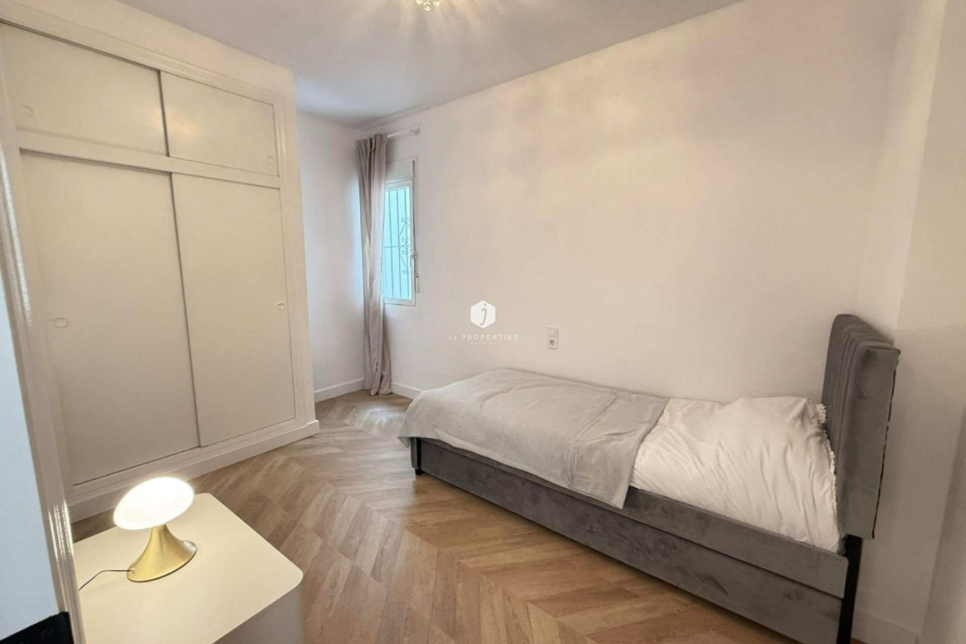 Resale - Apartment / flat -
Torrevieja - Costa Blanca