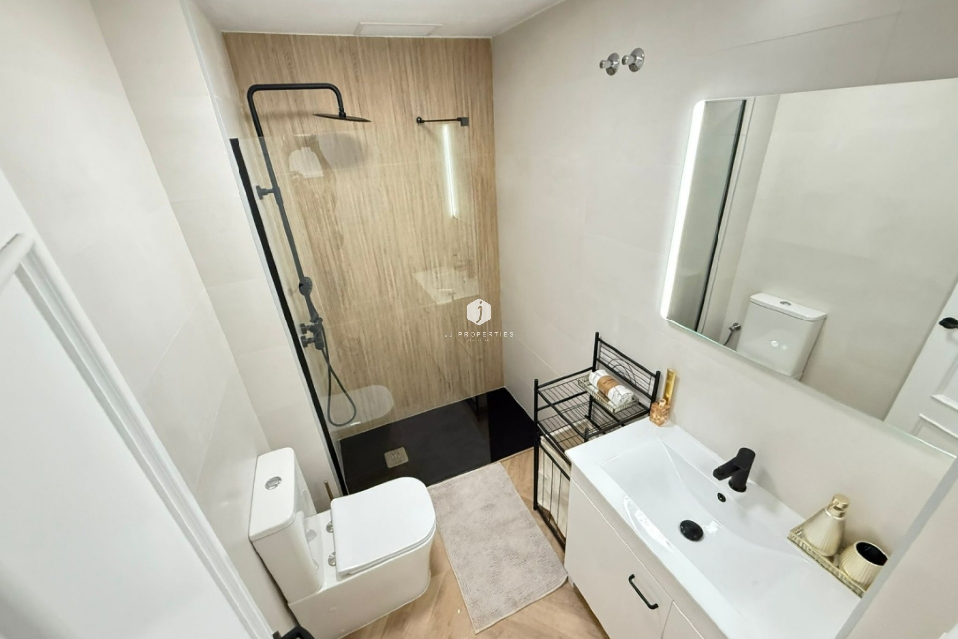 Resale - Apartment / flat -
Torrevieja - Costa Blanca