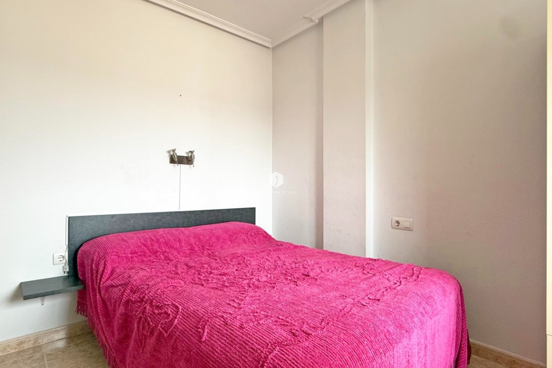 Resale - Apartment / flat -
Torrevieja - Costa Blanca