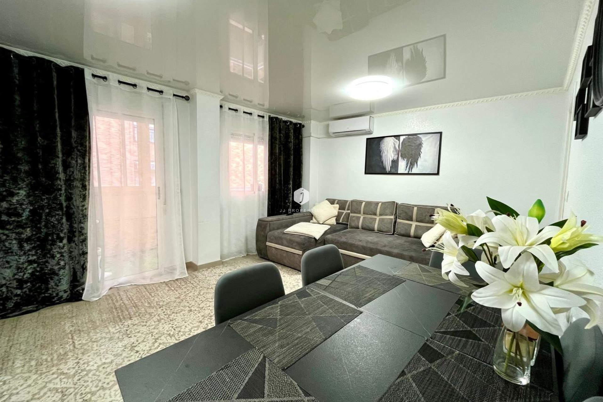 Resale - Apartment / flat -
Torrevieja - Costa Blanca