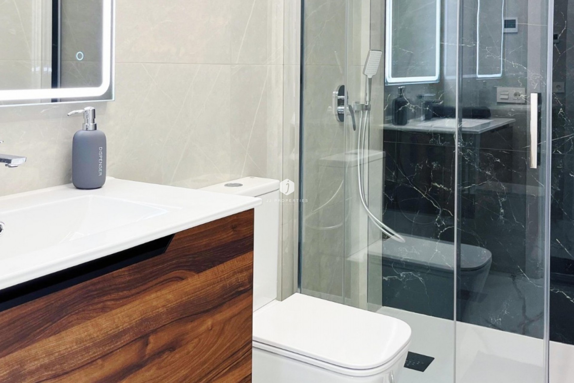 Resale - Apartment / flat -
Torrevieja - Costa Blanca