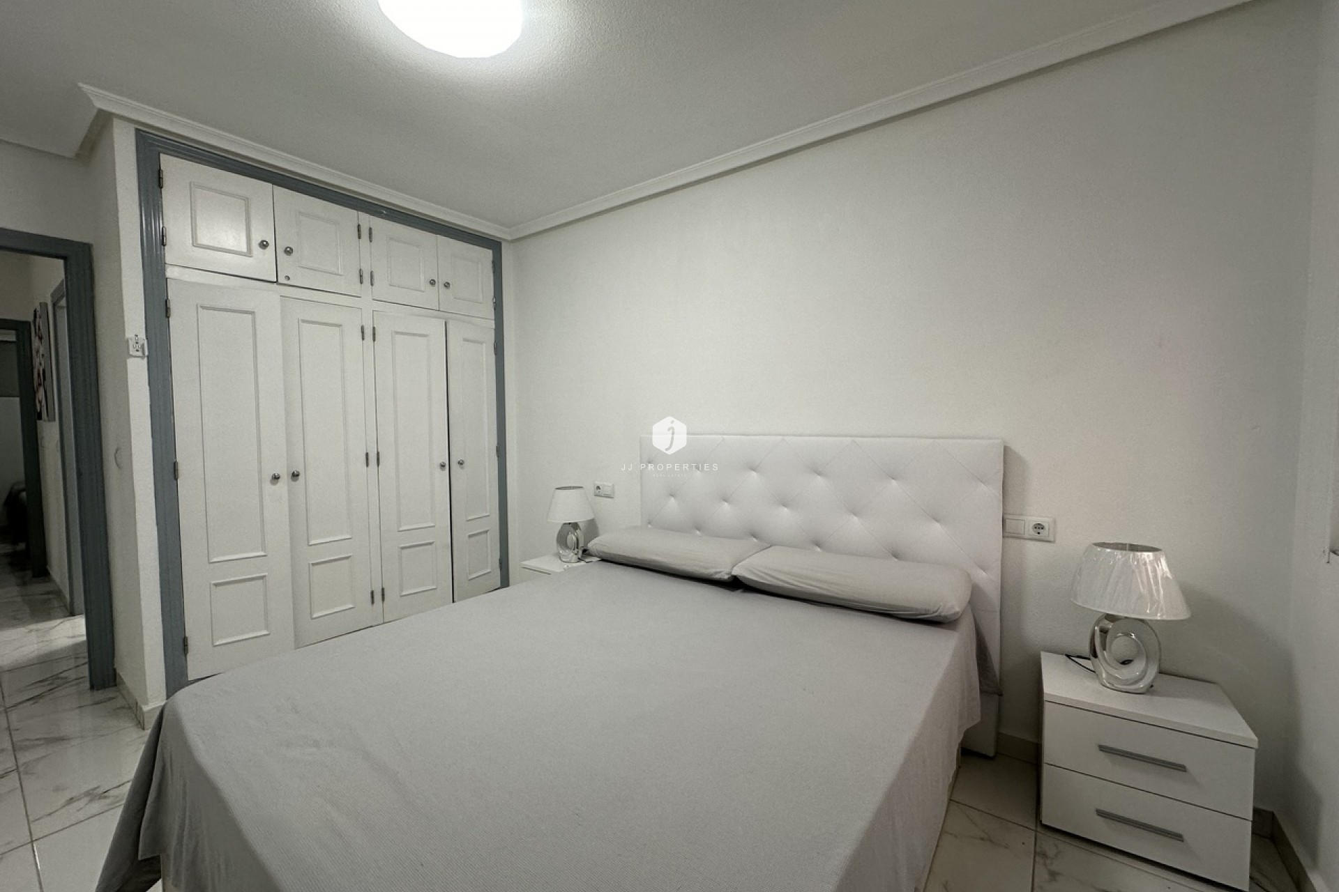 Resale - Apartment / flat -
Torrevieja - Costa Blanca