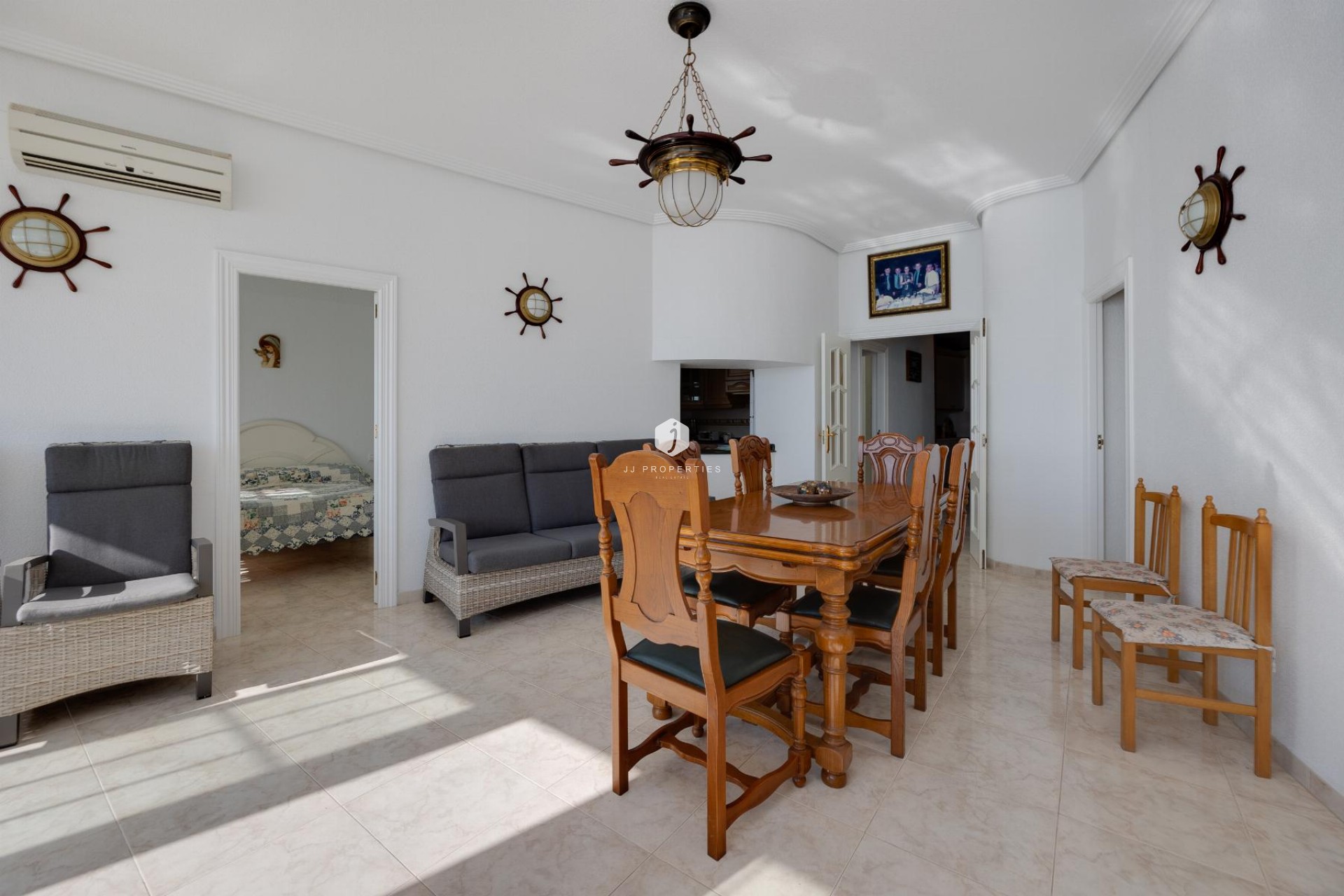 Resale - Apartment / flat -
Torrevieja - Costa Blanca