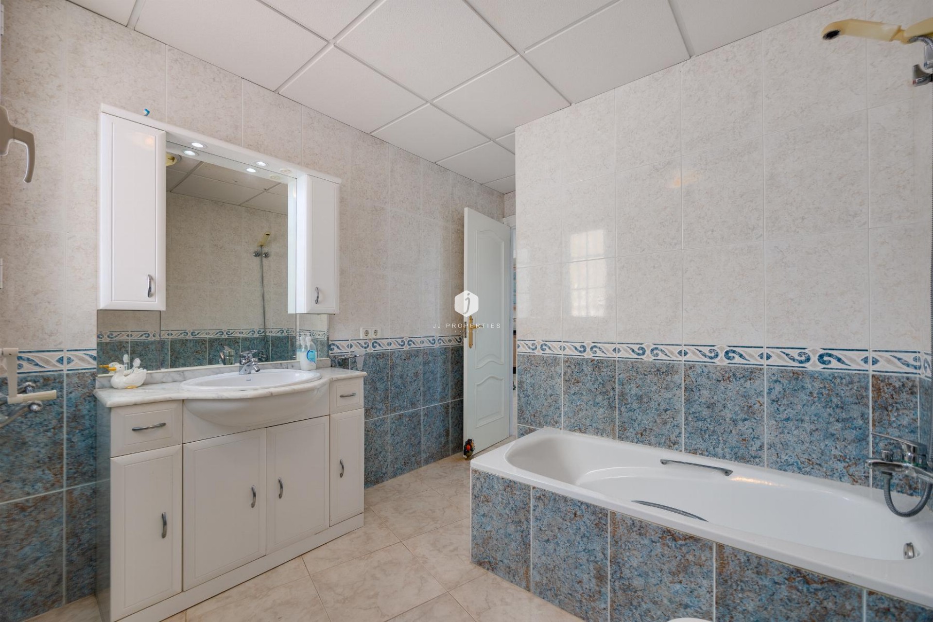 Resale - Apartment / flat -
Torrevieja - Costa Blanca