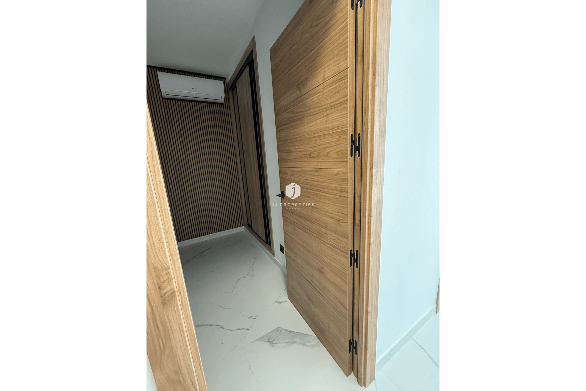 Resale - Apartment / flat -
Torrevieja - Costa Blanca