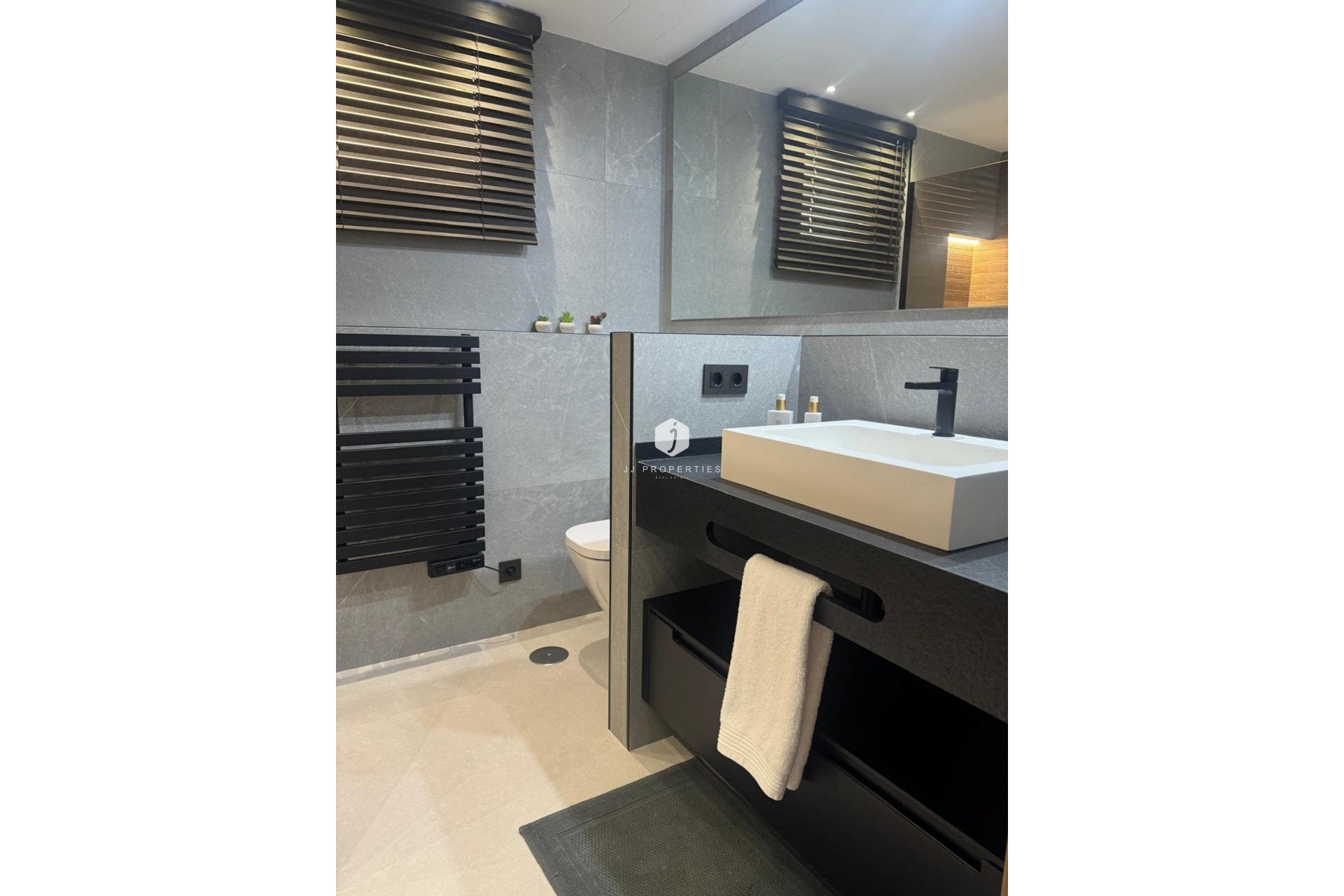 Resale - Apartment / flat -
Torrevieja - Costa Blanca