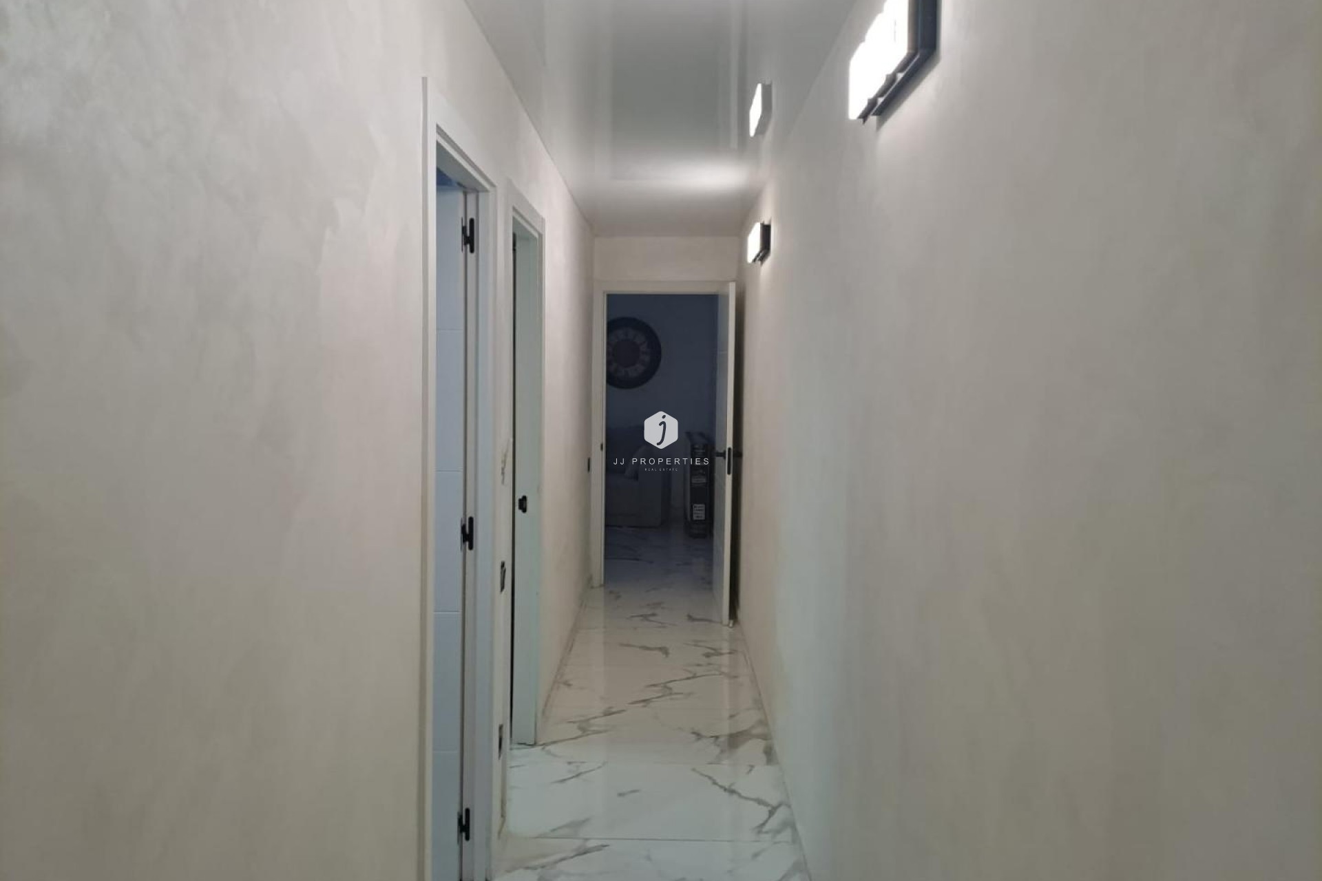 Resale - Apartment / flat -
Torrevieja - Costa Blanca