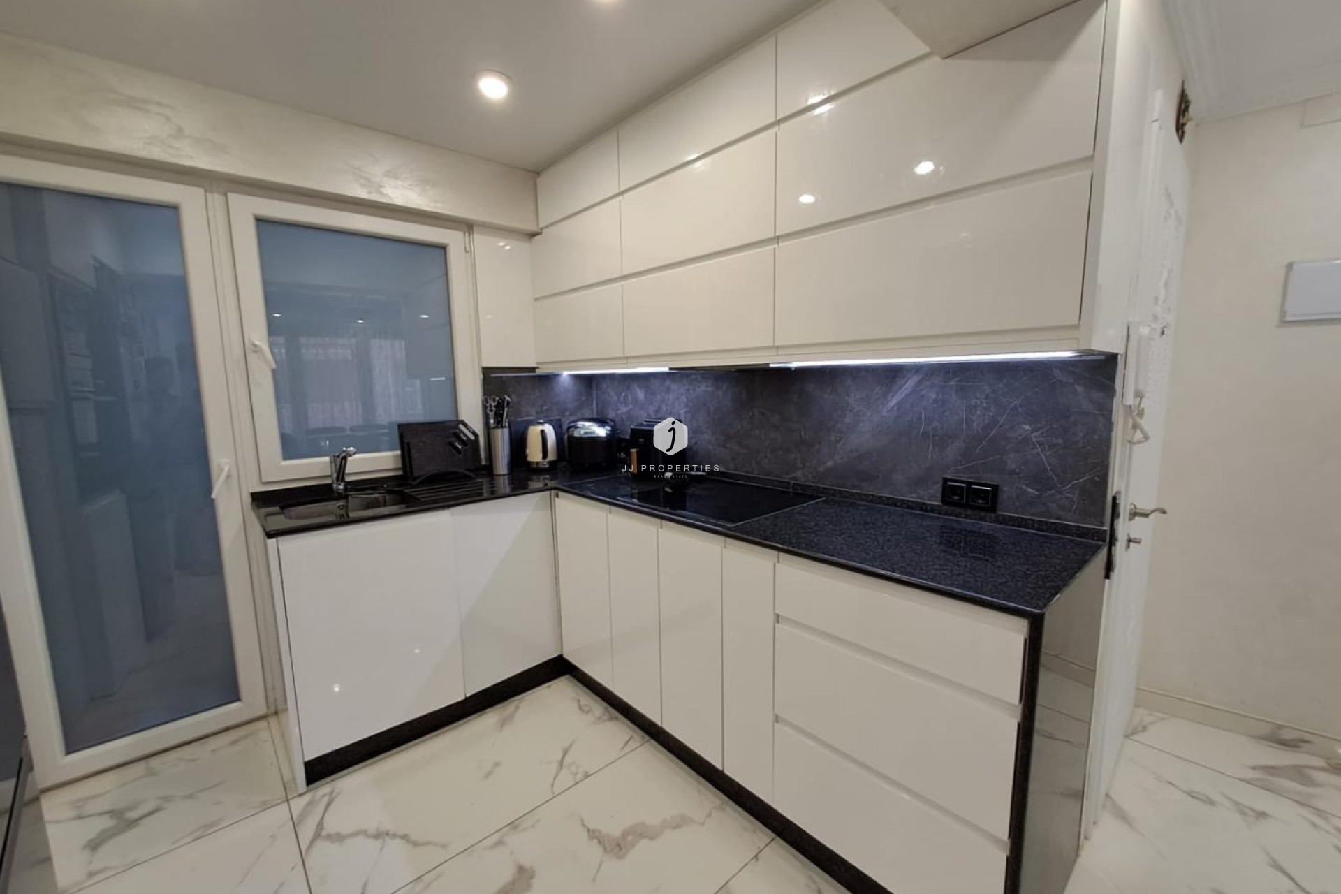 Resale - Apartment / flat -
Torrevieja - Costa Blanca