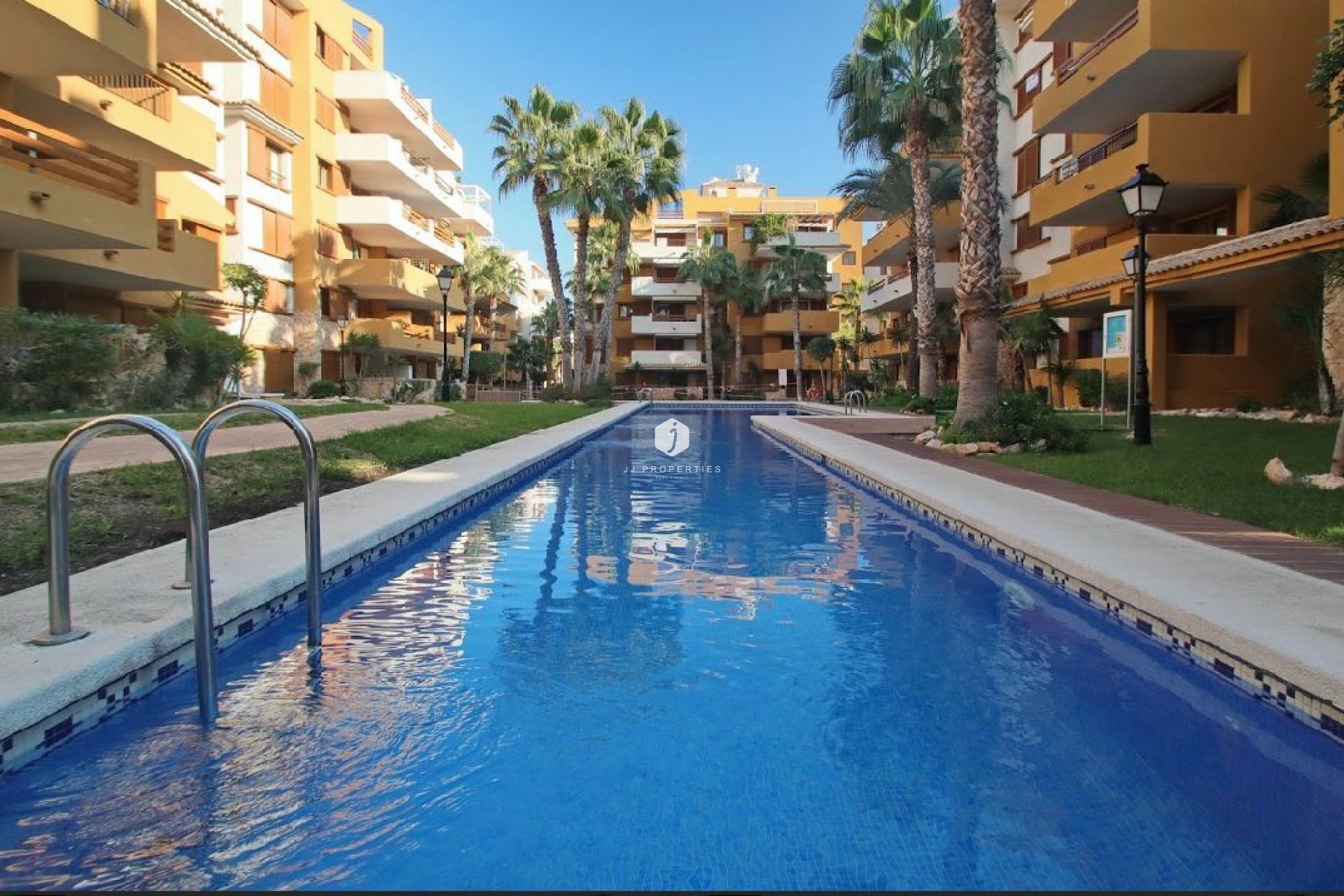 Resale - Apartment / flat -
Torrevieja - Costa Blanca