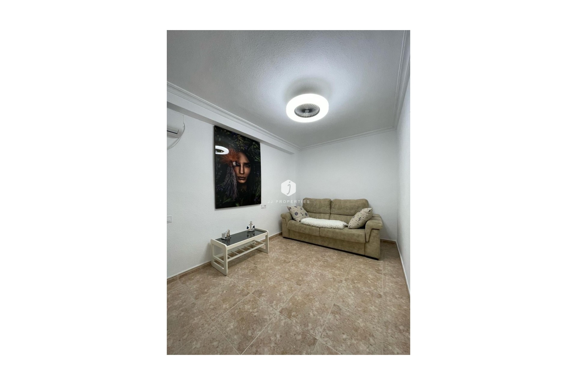 Resale - Apartment / flat -
Torrevieja - Costa Blanca