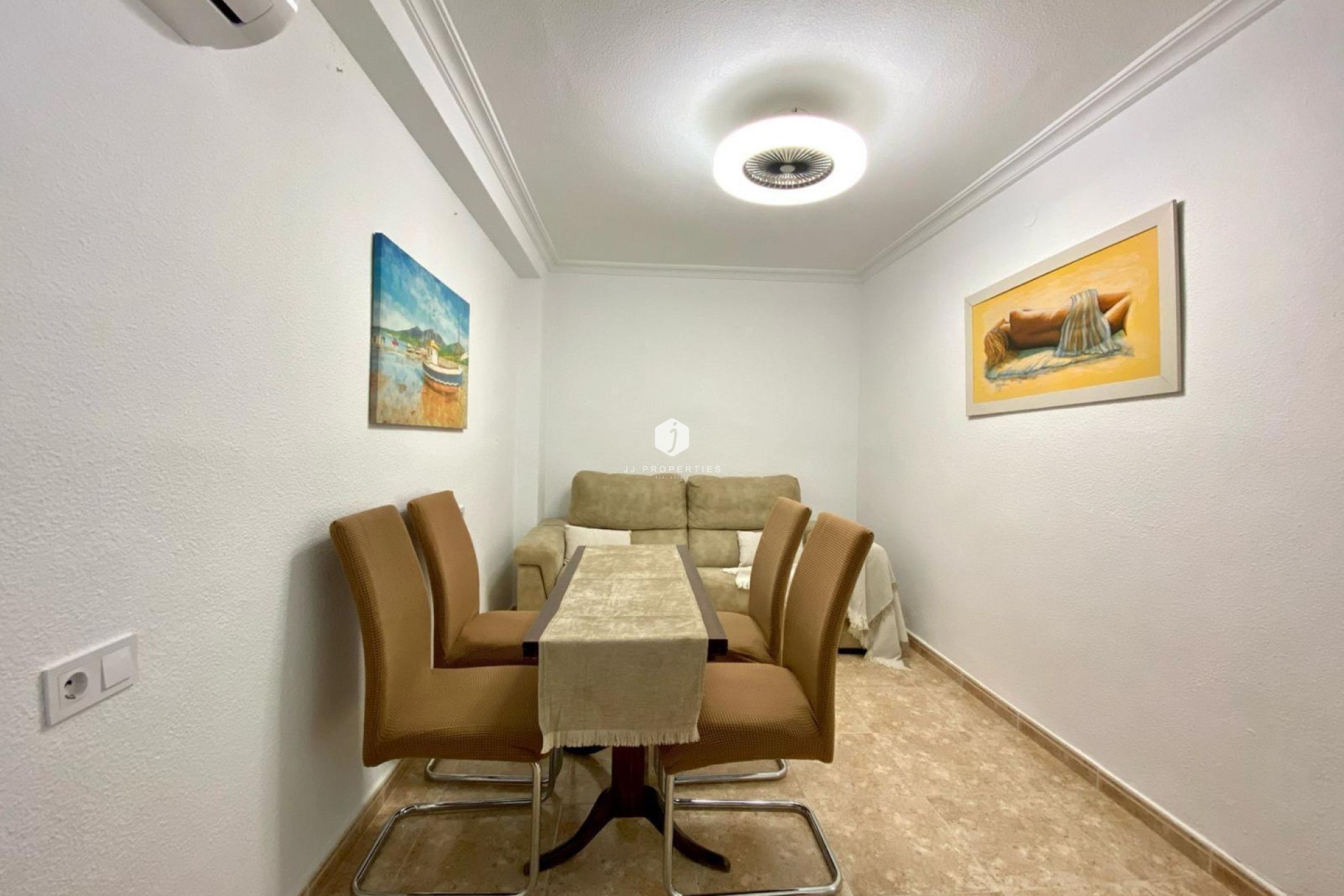 Resale - Apartment / flat -
Torrevieja - Costa Blanca