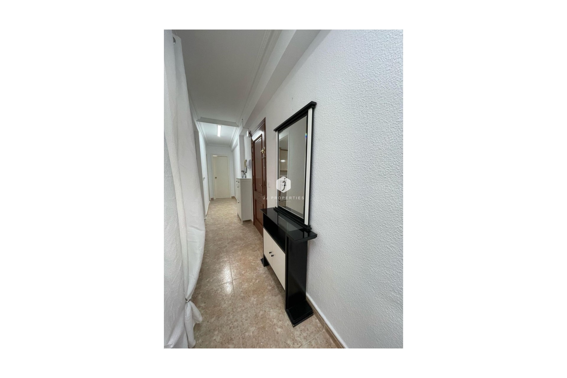 Resale - Apartment / flat -
Torrevieja - Costa Blanca