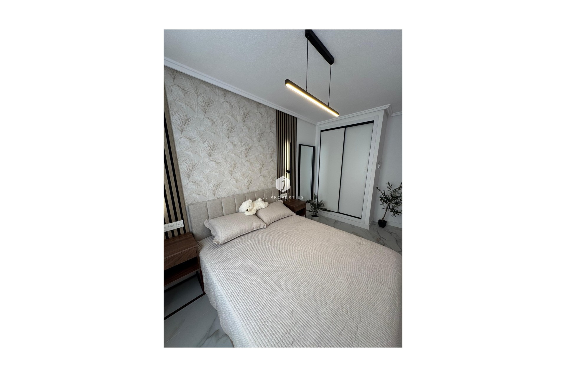 Resale - Apartment / flat -
Torrevieja - Costa Blanca