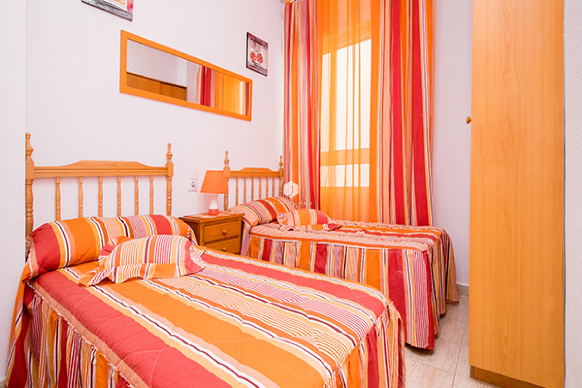 Resale - Apartment / flat -
Torrevieja - Costa Blanca