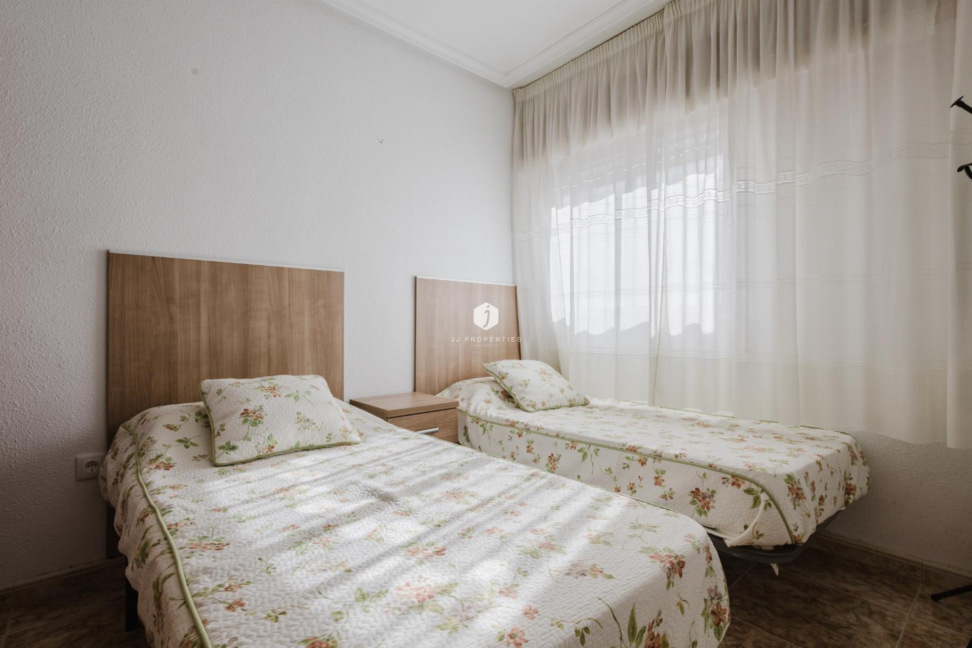 Resale - Apartment / flat -
Torrevieja - Costa Blanca