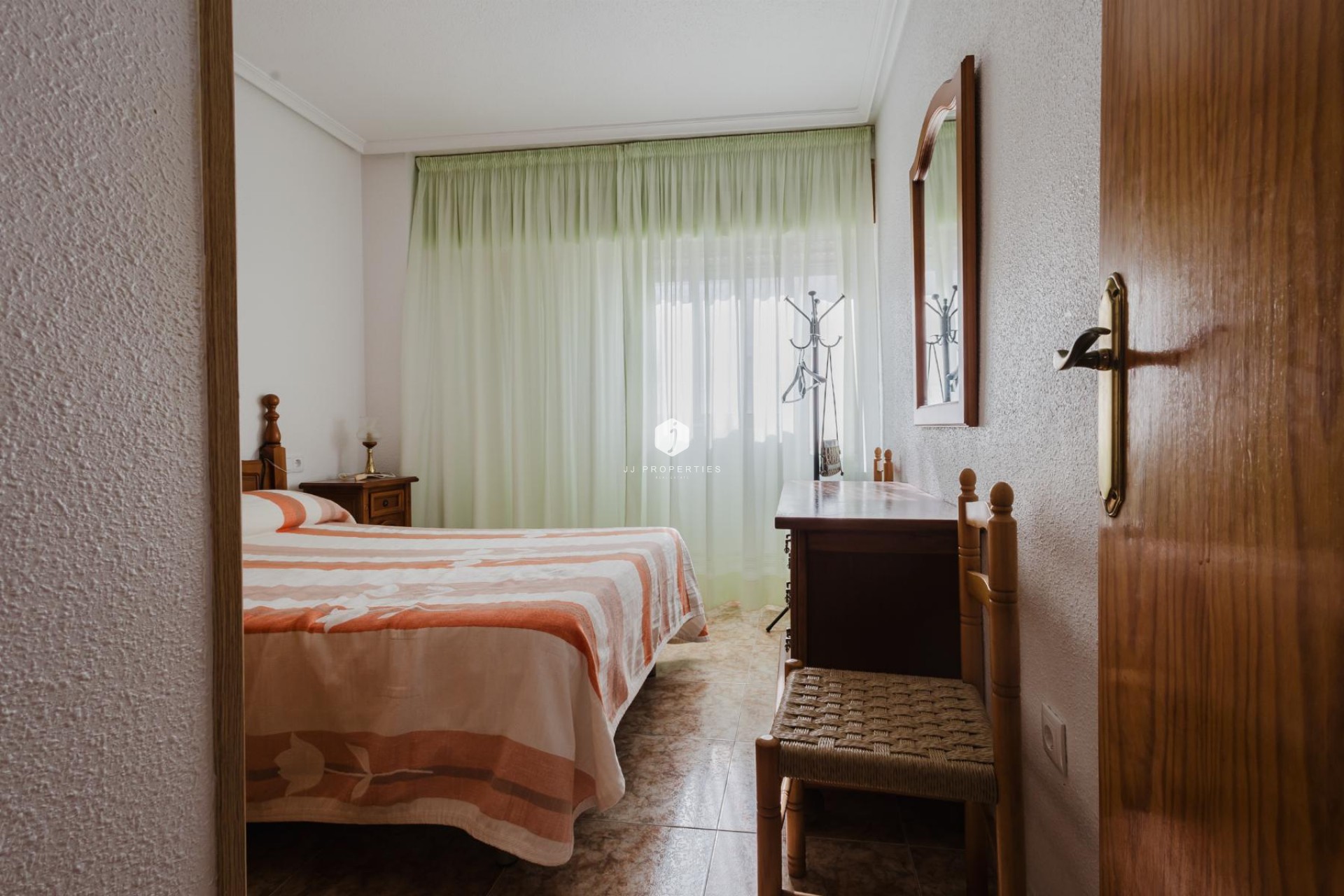 Resale - Apartment / flat -
Torrevieja - Costa Blanca