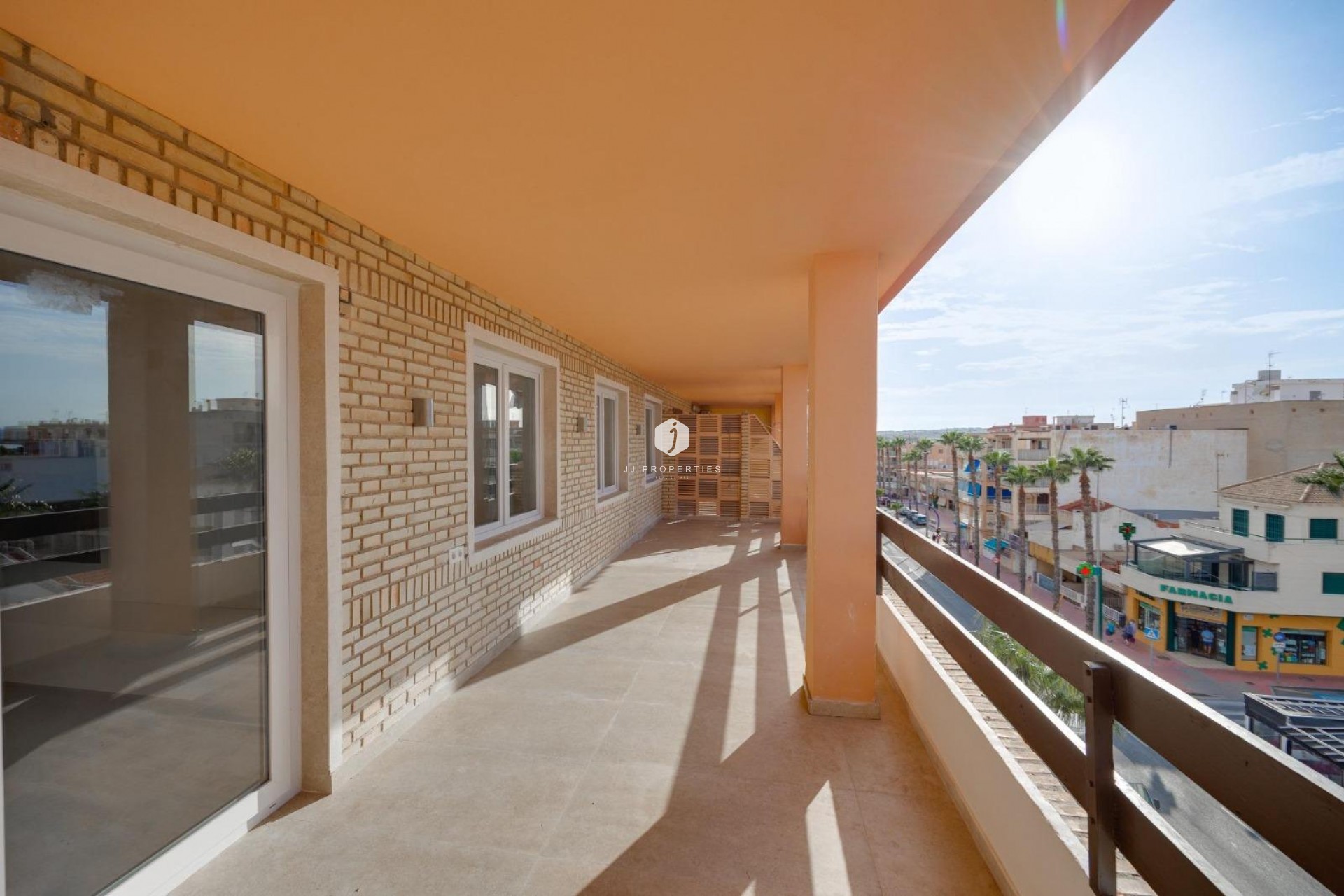 Resale - Apartment / flat -
Torrevieja - Costa Blanca