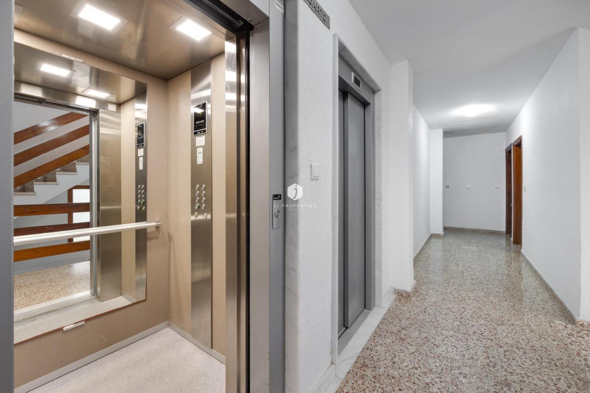 Resale - Apartment / flat -
Torrevieja - Costa Blanca