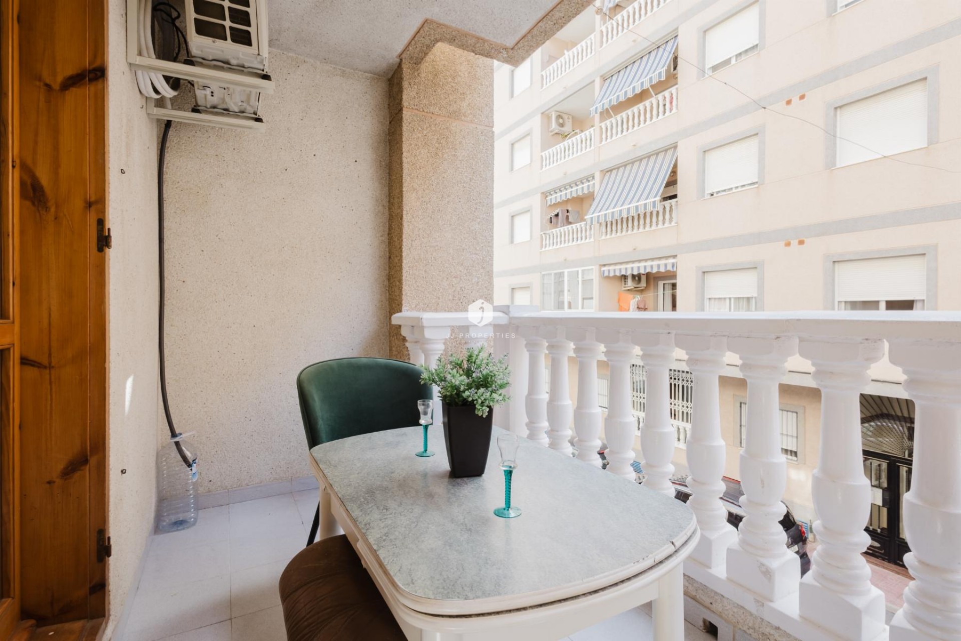 Resale - Apartment / flat -
Torrevieja - Costa Blanca