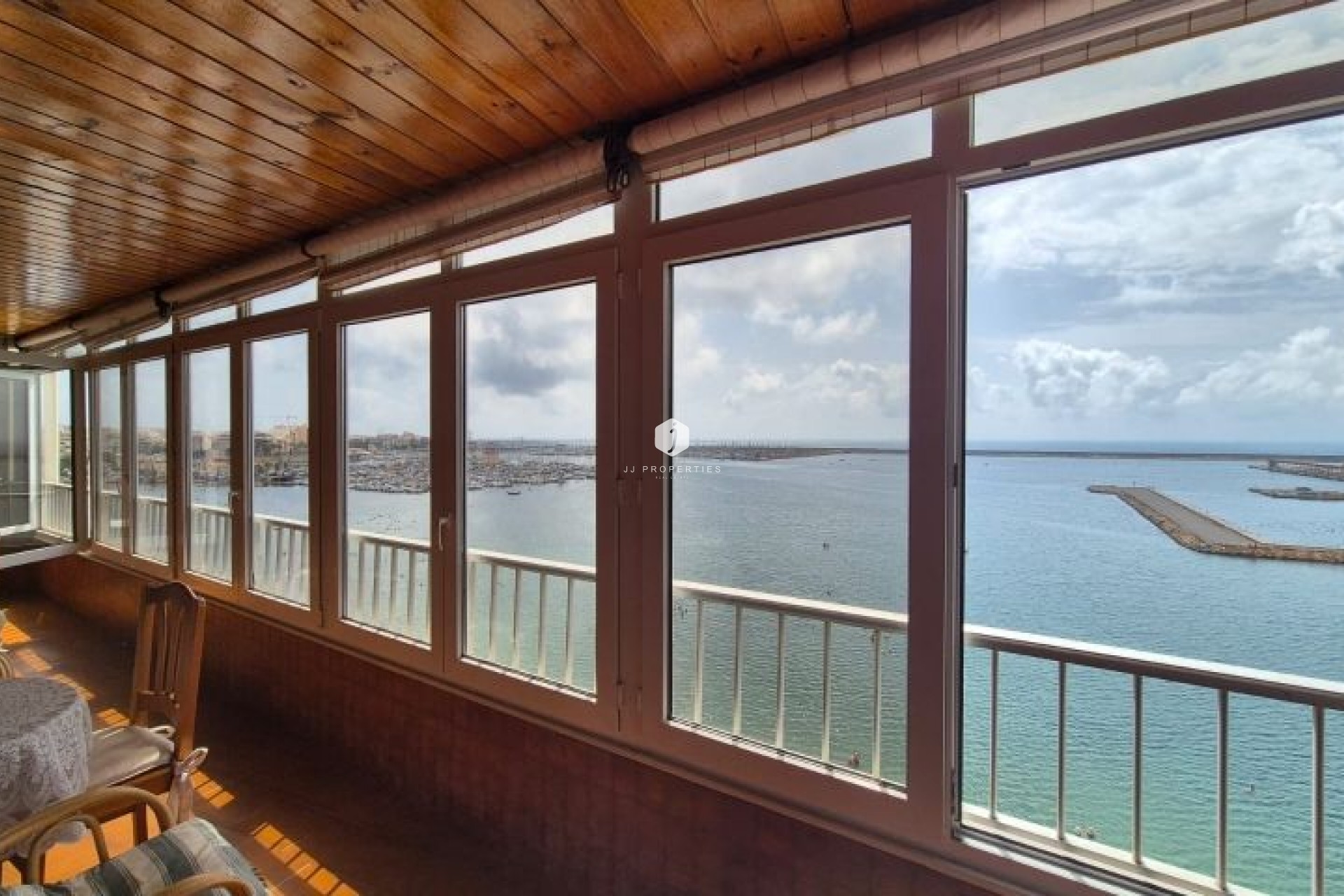 Resale - Apartment / flat -
Torrevieja - Costa Blanca