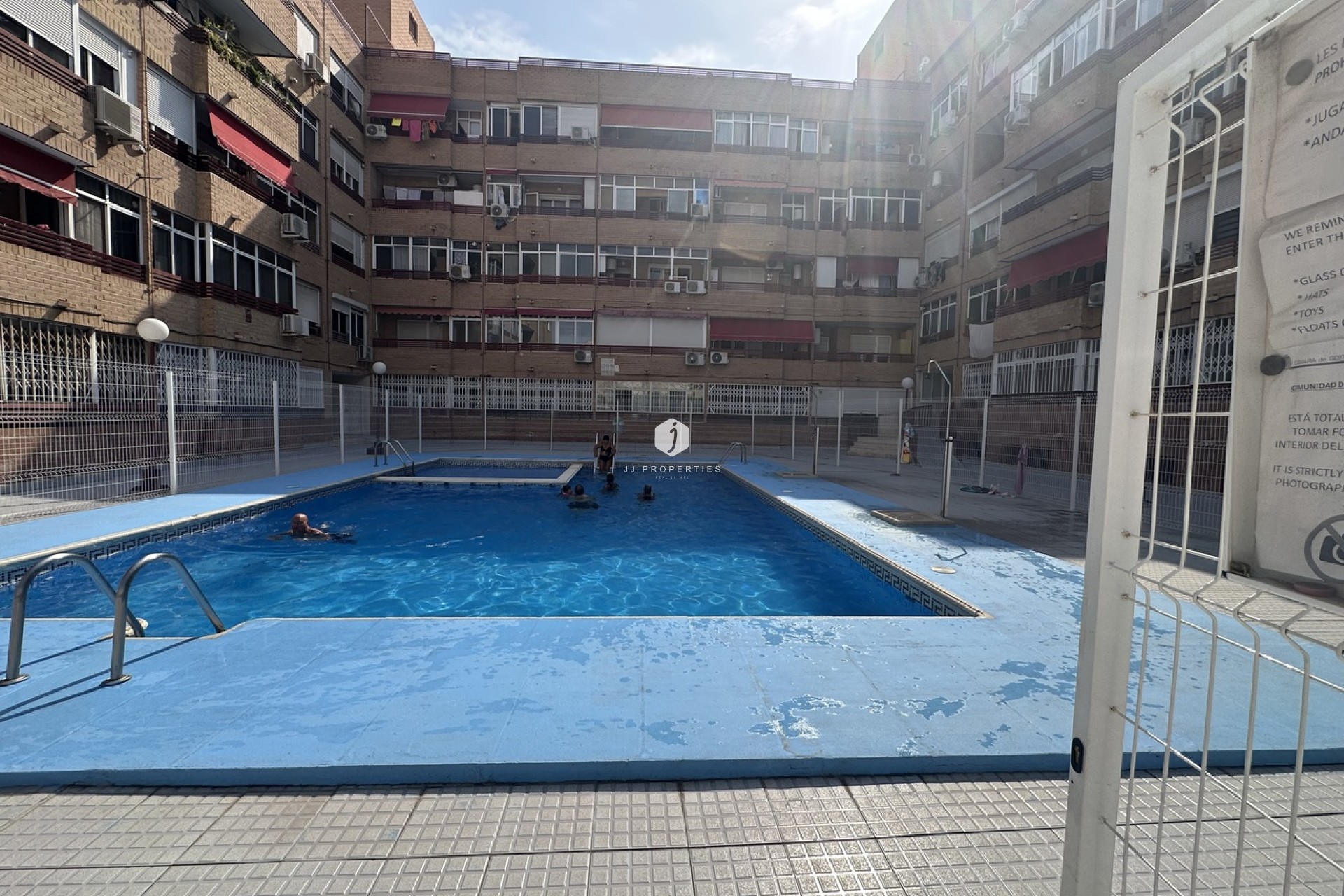 Resale - Apartment / flat -
Torrevieja - Costa Blanca