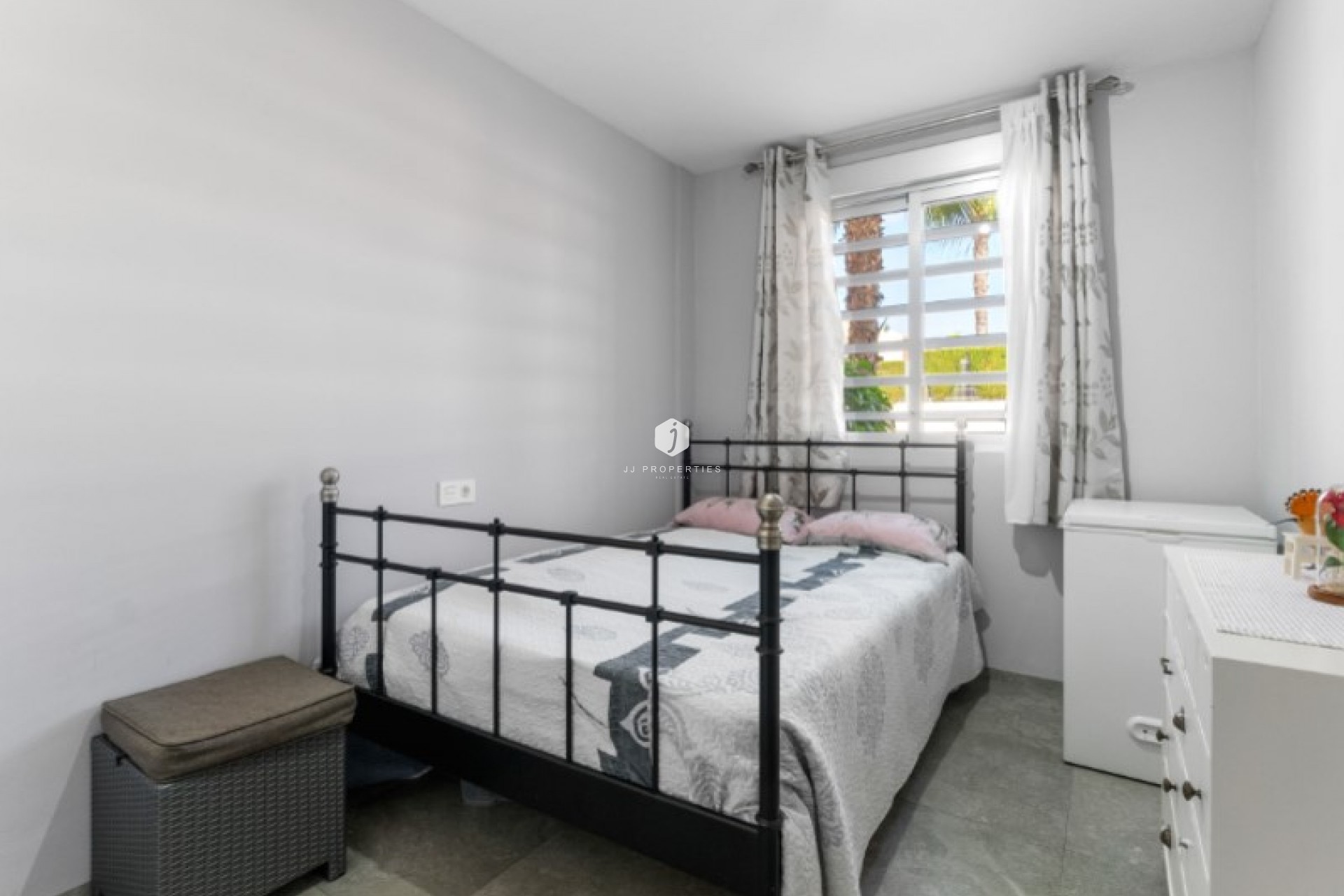 Resale - Apartment / flat -
Torrevieja - Costa Blanca