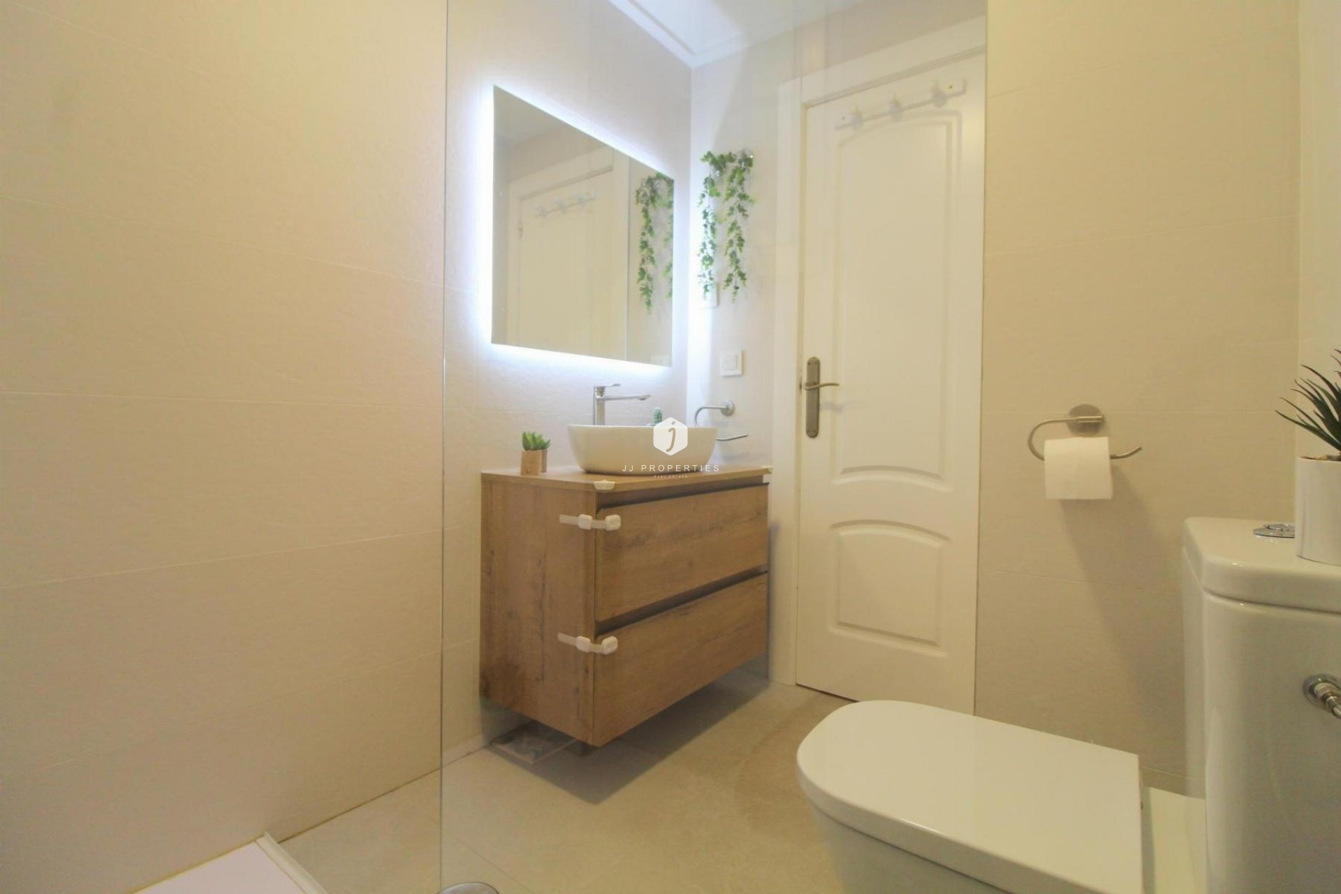 Resale - Apartment / flat -
Torrevieja - Costa Blanca