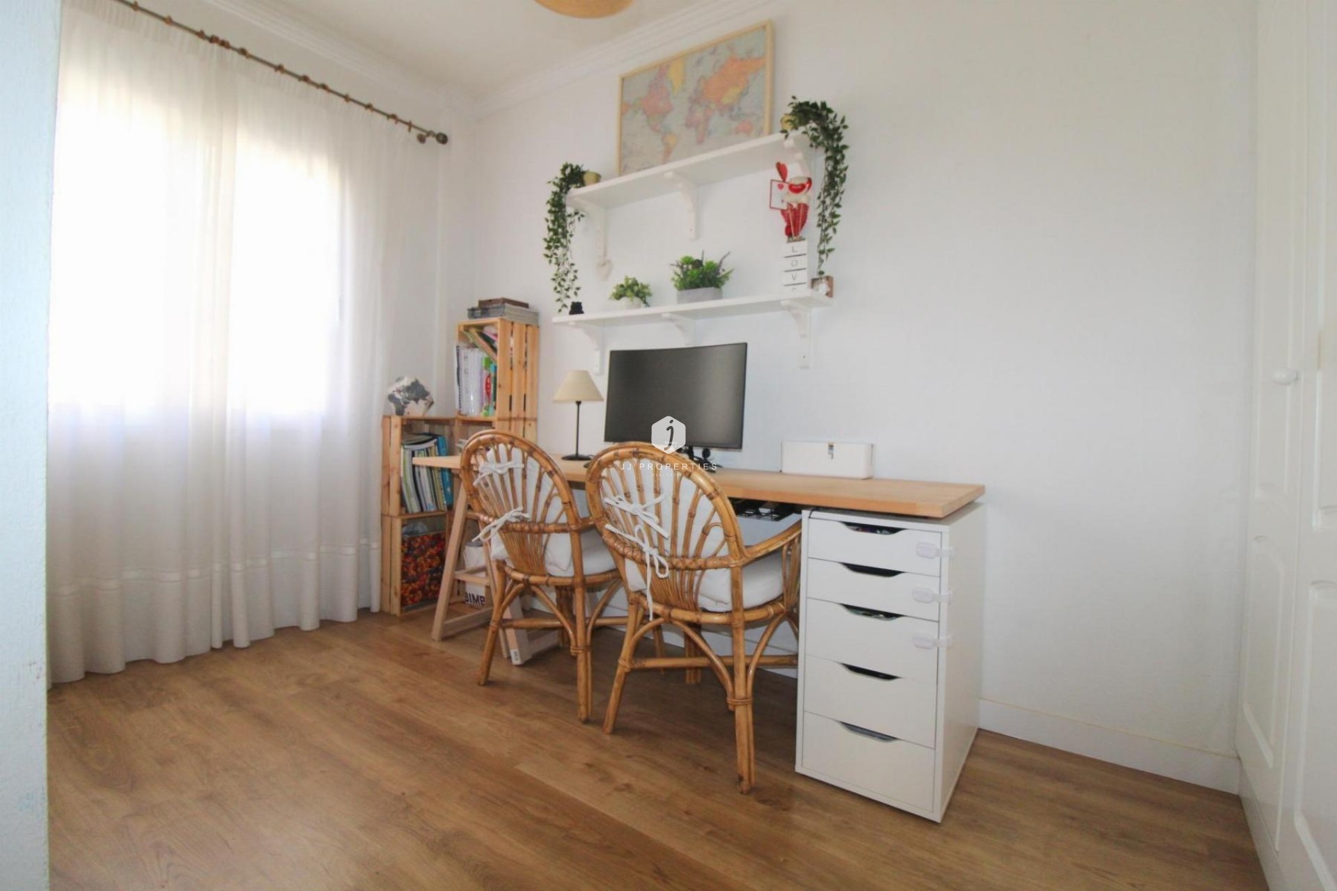 Resale - Apartment / flat -
Torrevieja - Costa Blanca